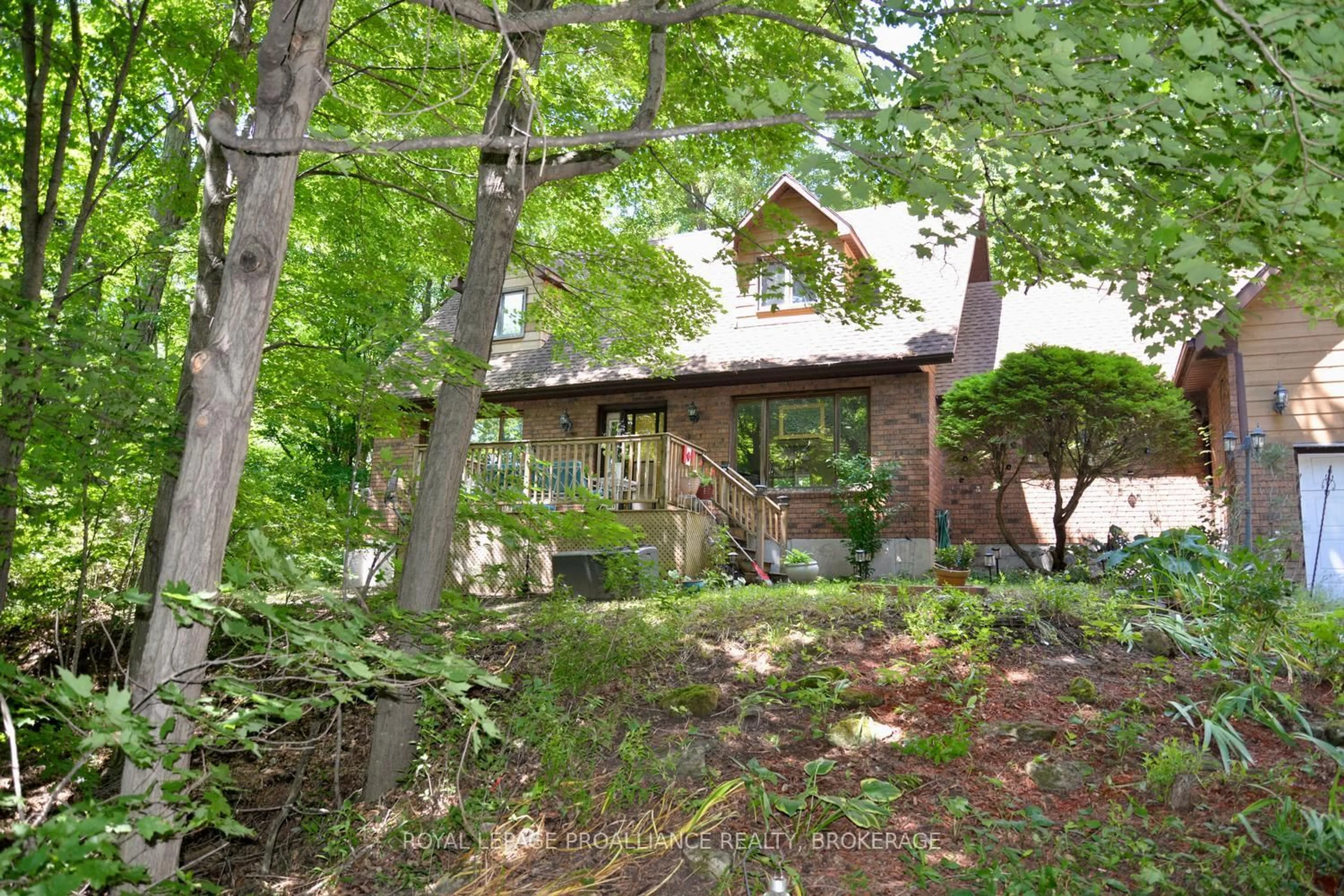 Home with brick exterior material, unknown for 1852 Mac Alpine Rd, Gananoque Ontario K7G 2V5