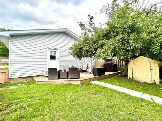 554 Elm Avenue, Fort Frances 4