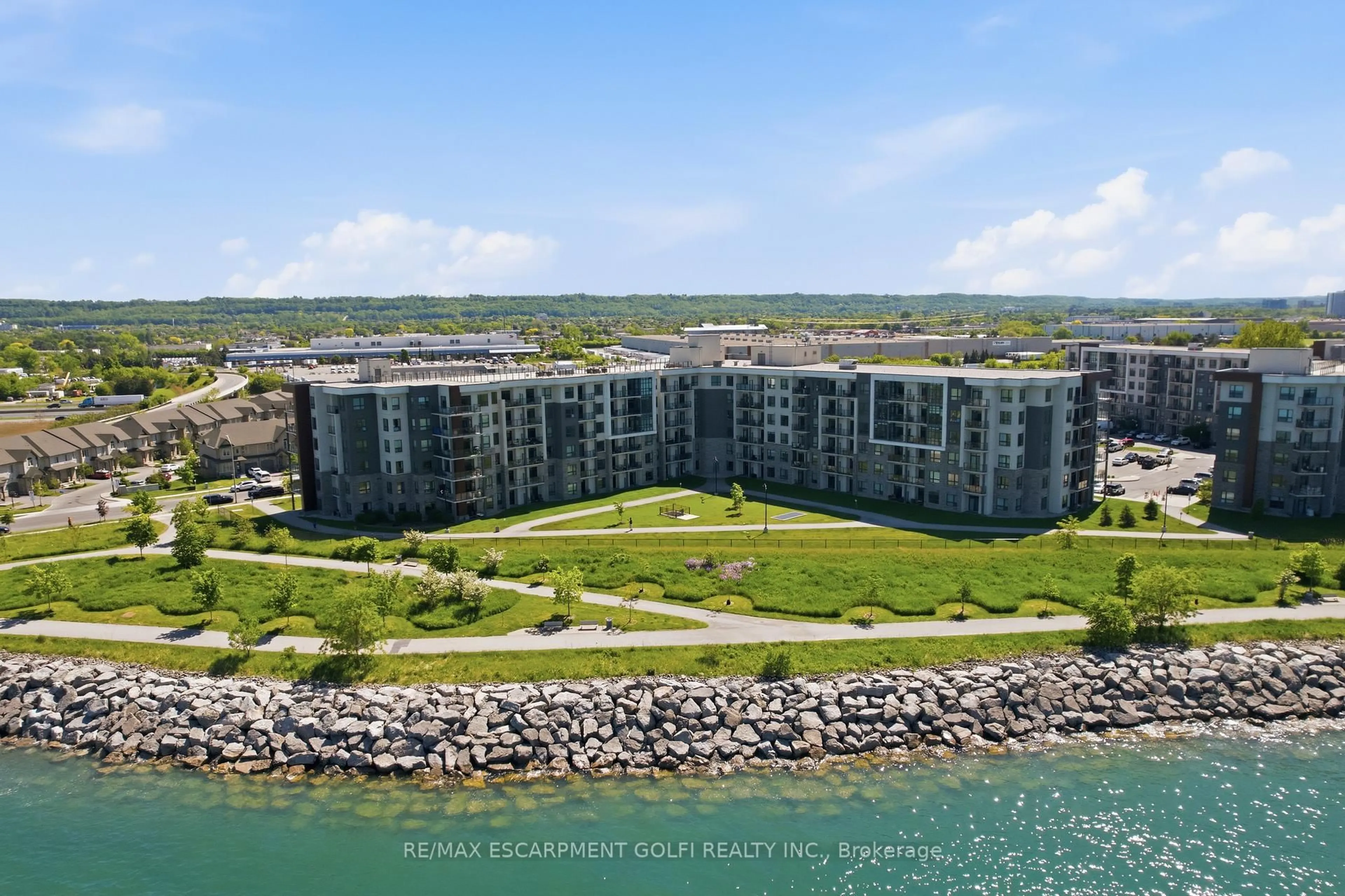 A pic from outside/outdoor area/front of a property/back of a property/a pic from drone, water/lake/river/ocean view for 101 SHOREVIEW Pl #129, Hamilton Ontario L8E 0K2