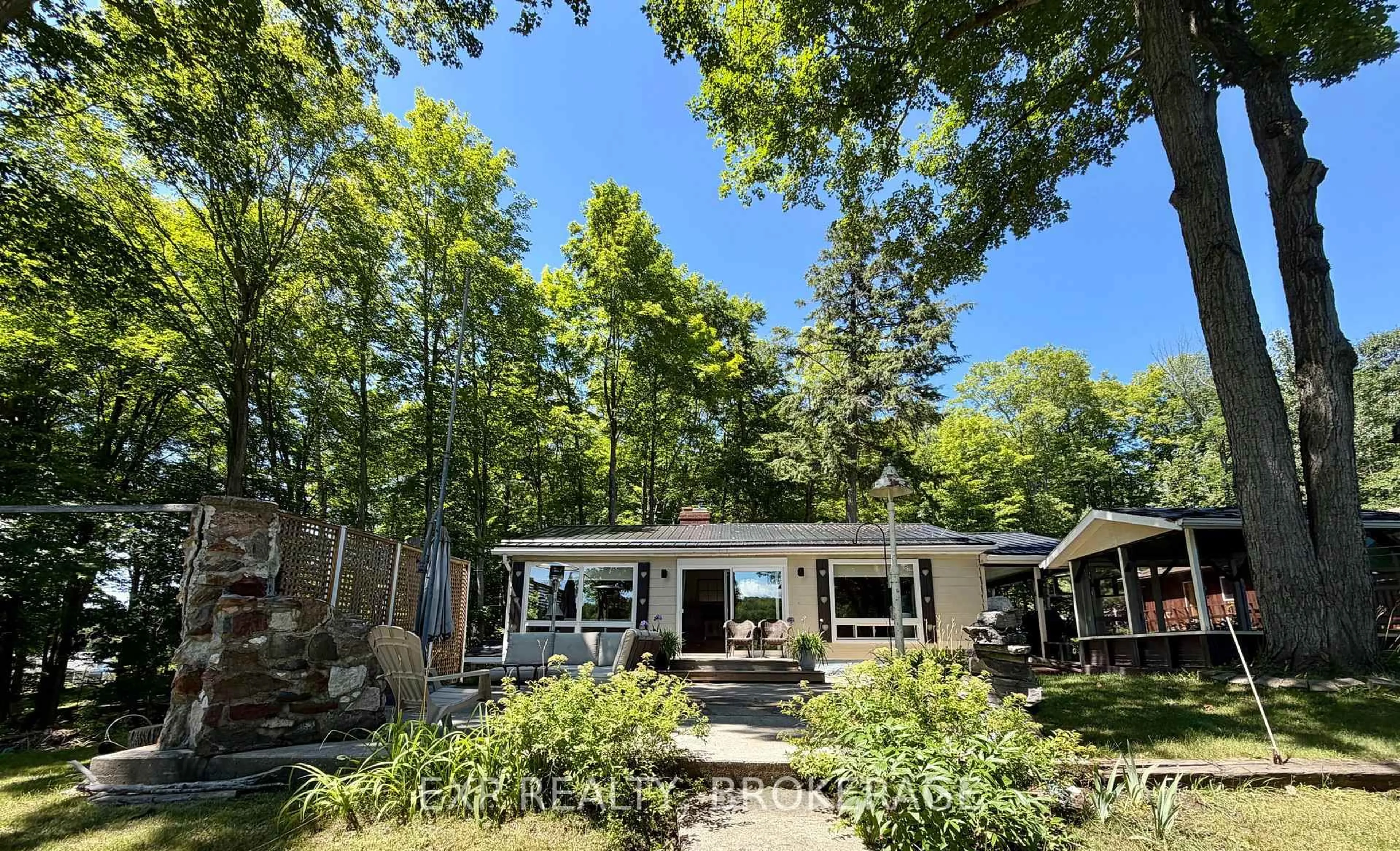 Unknown for 2107 Hambly Lane, Hartington Ontario K0H 1W0
