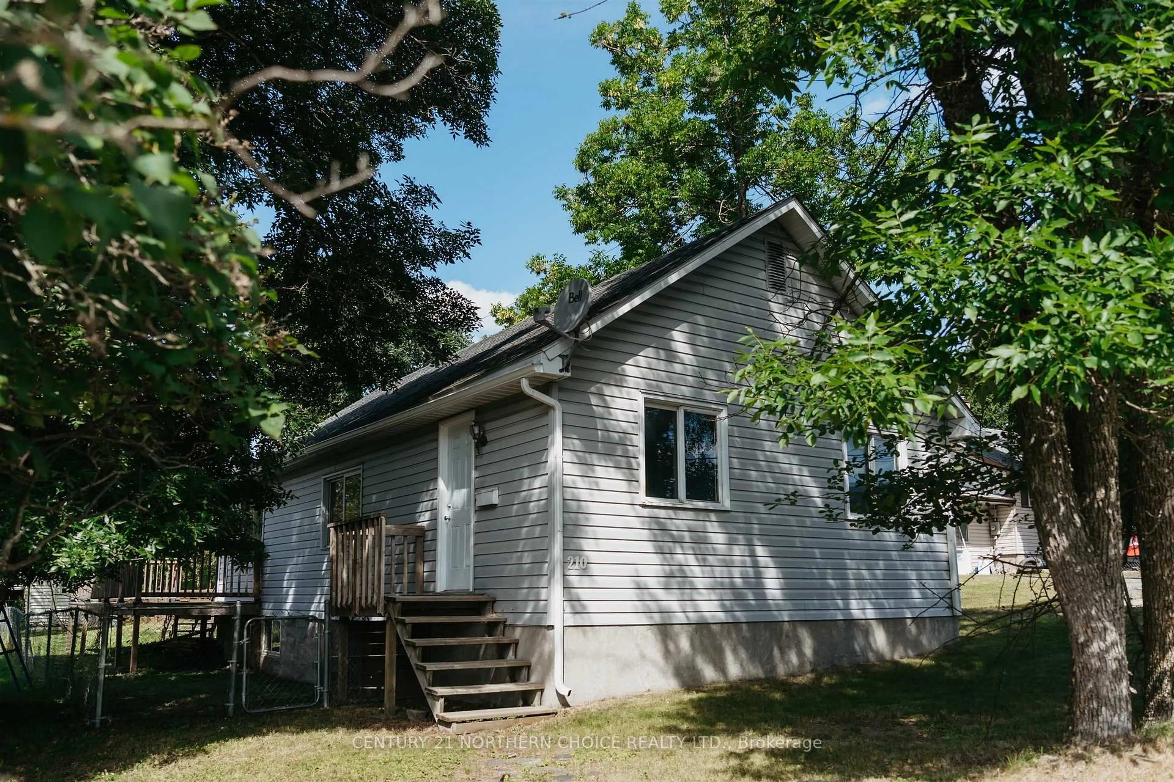 Unknown for 210 Mellick Ave, Kenora Ontario P9N 3C7