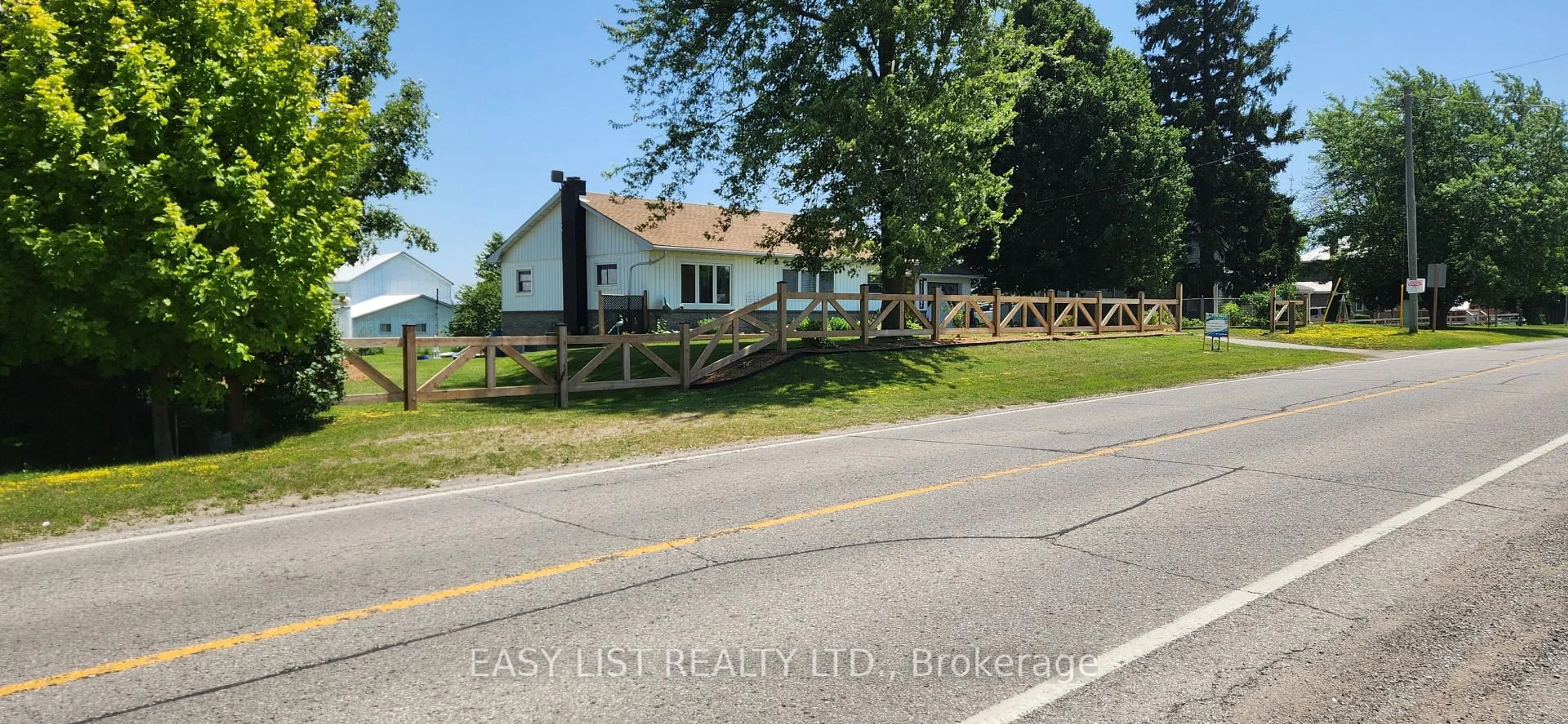 A pic from outside/outdoor area/front of a property/back of a property/a pic from drone, unknown for 700 Norfolk County Road 28, Norfolk Ontario N0E 1G0