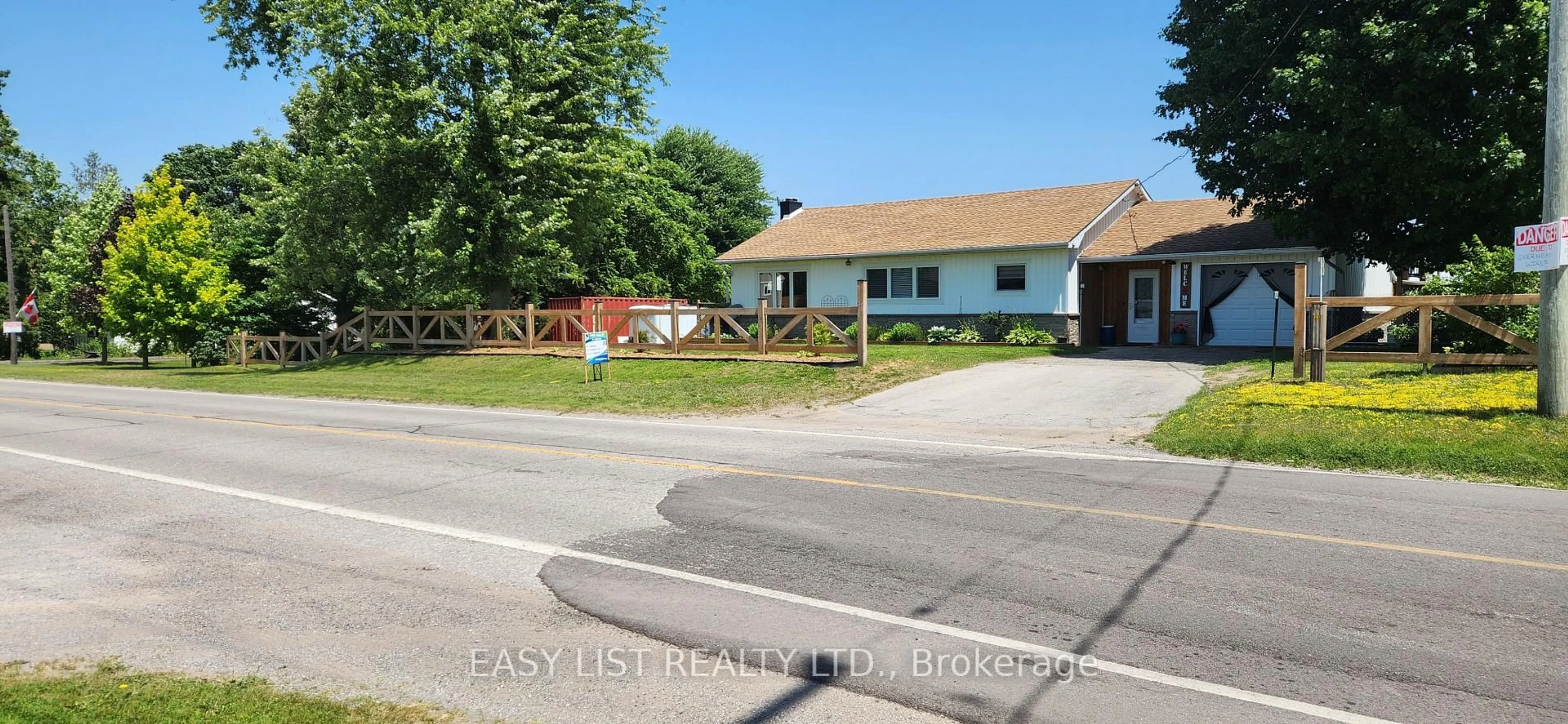 A pic from outside/outdoor area/front of a property/back of a property/a pic from drone, street for 700 Norfolk County Road 28, Norfolk Ontario N0E 1G0