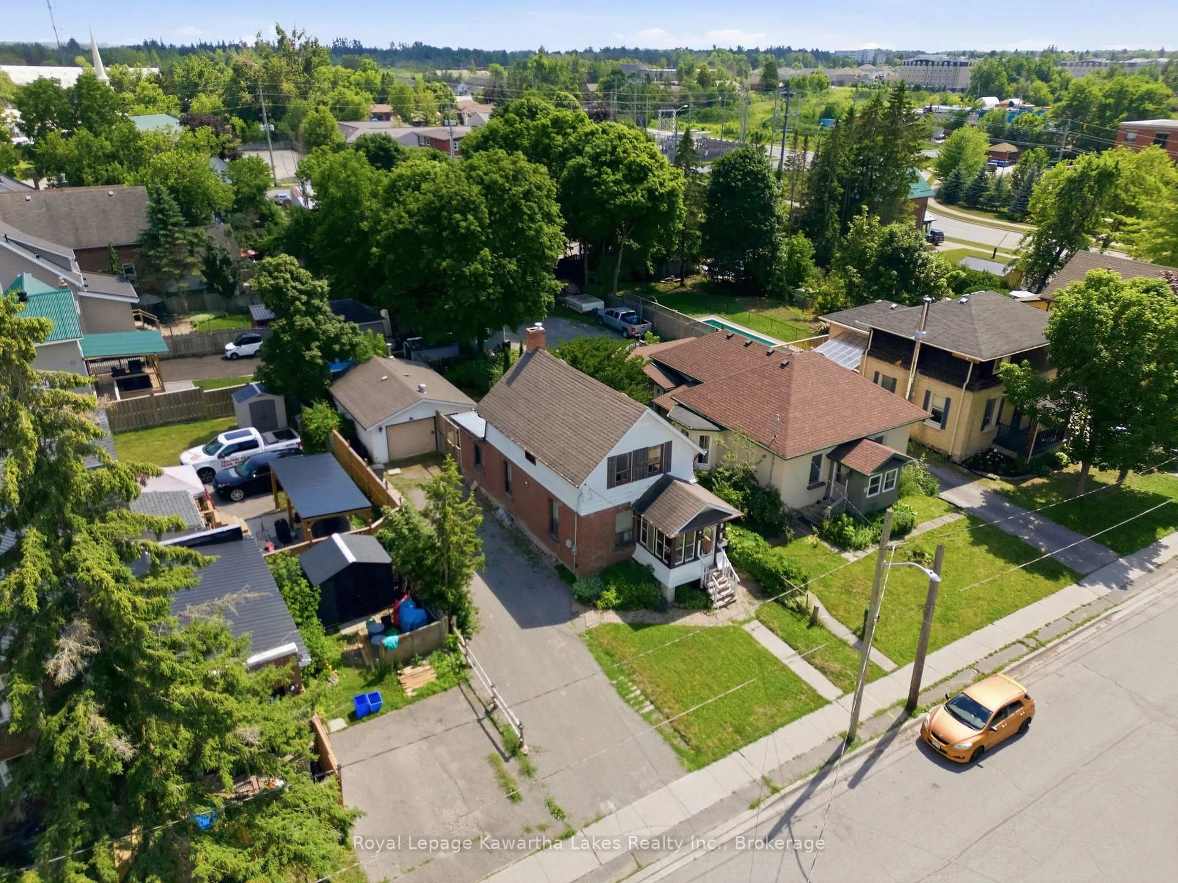 A pic from outside/outdoor area/front of a property/back of a property/a pic from drone, street for 51 Melbourne St, Kawartha Lakes Ontario K9V 2S9