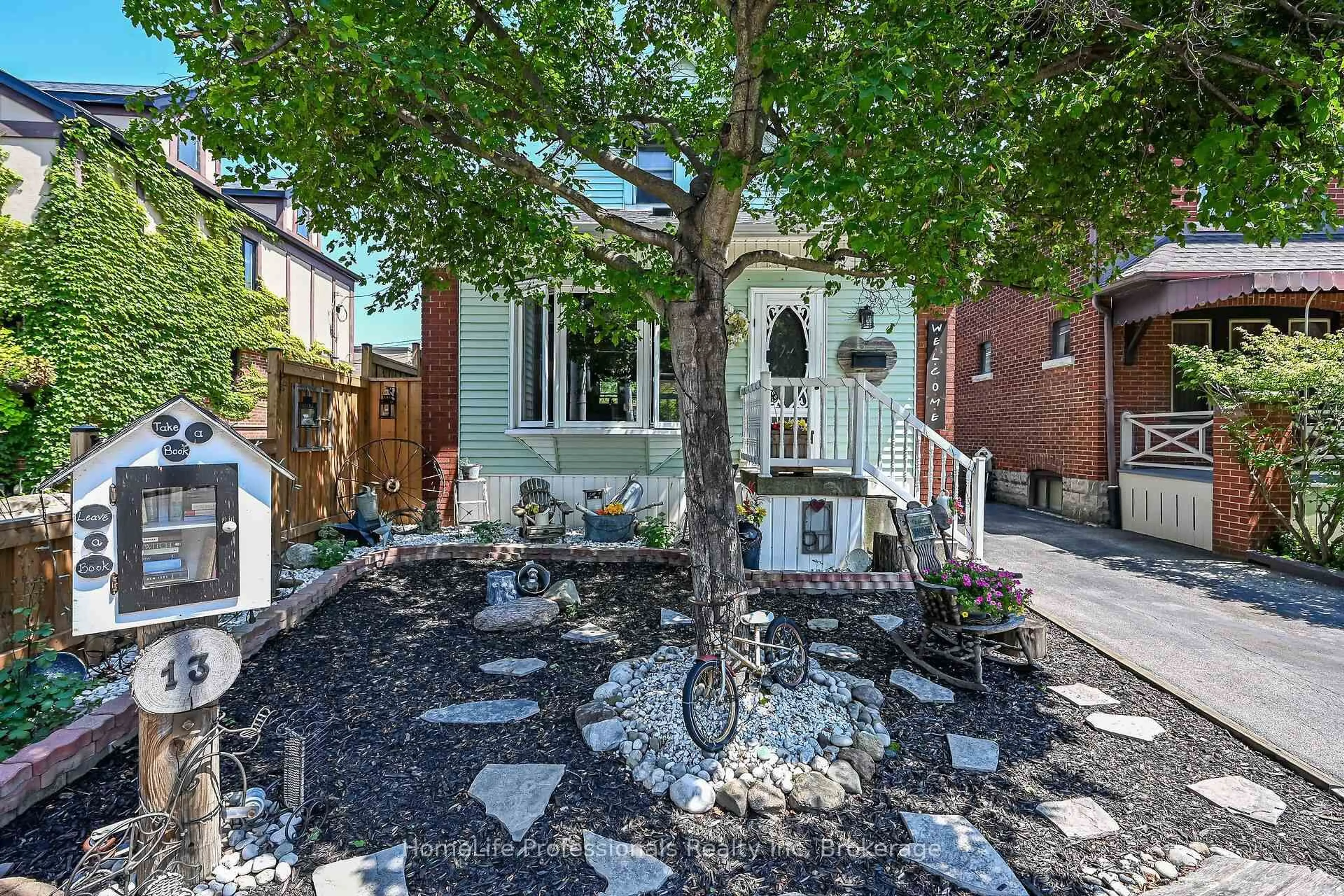 Unknown for 13 Paisley Ave, Hamilton Ontario L8S 1T8