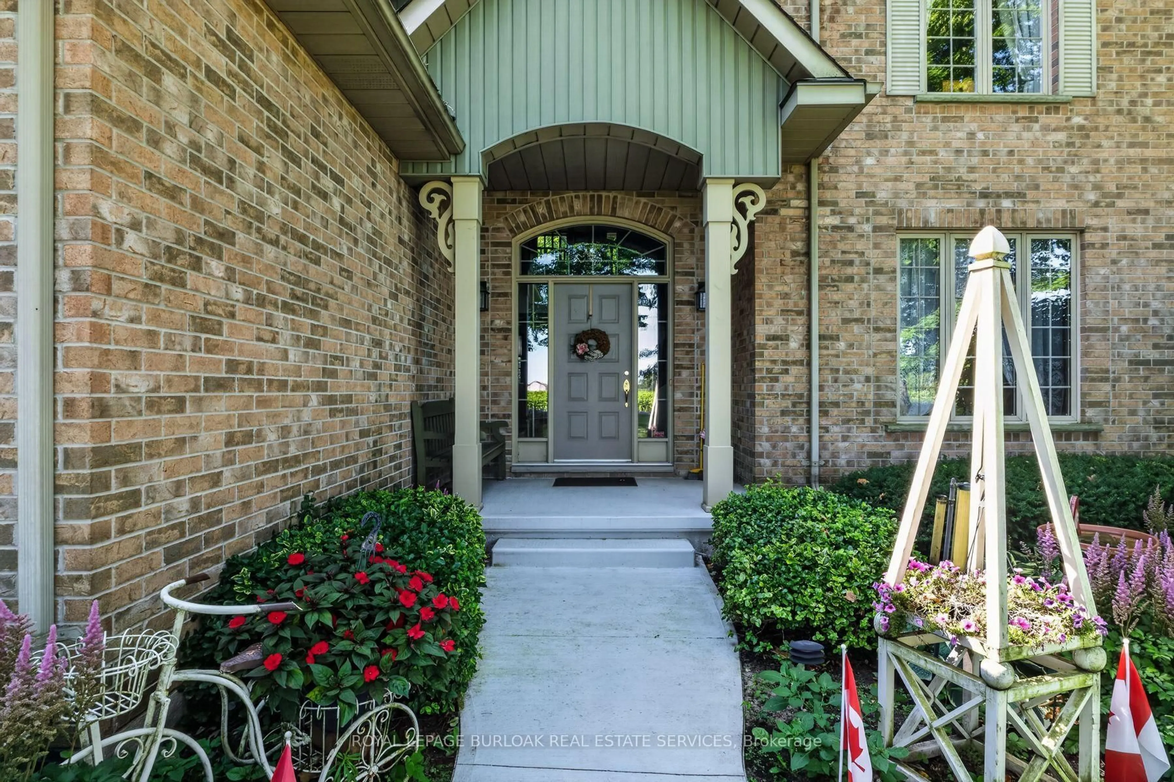 Indoor entryway for 238 Norwich Townline, Norfolk Ontario N0J 1R0