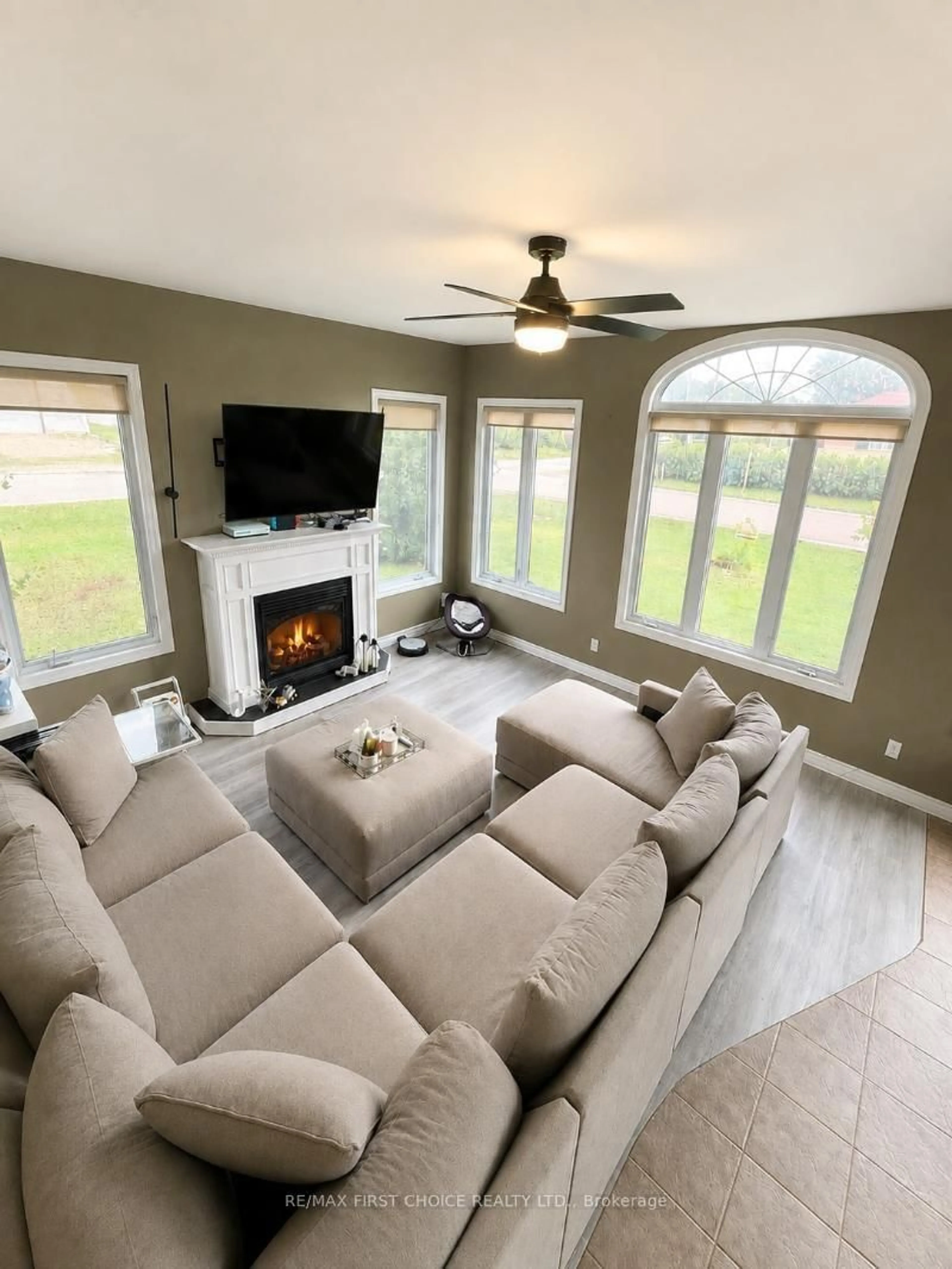 Living room with furniture, unknown for 109 Clarke Ave, Greenstone Ontario P0T 1M0