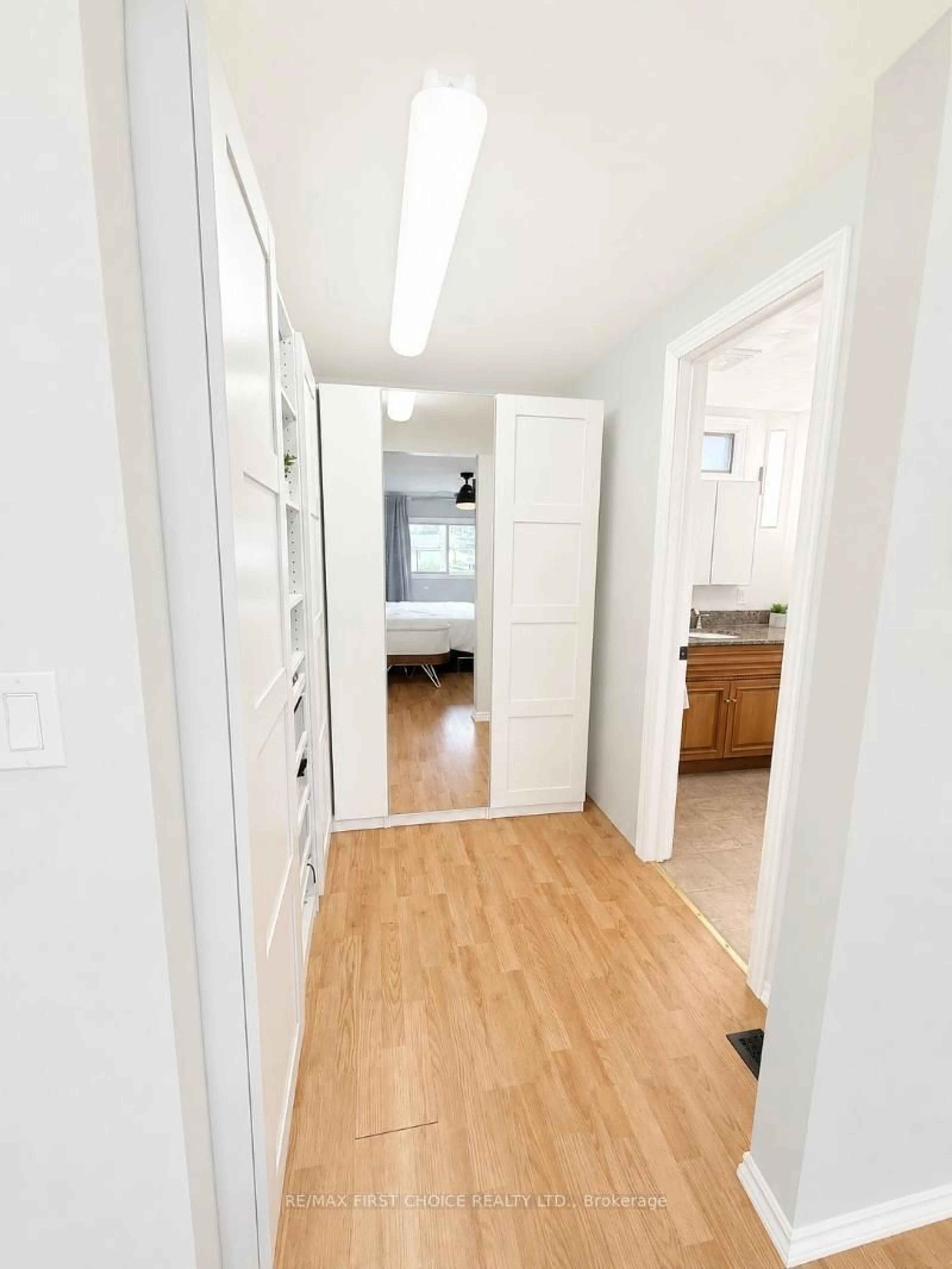 Indoor entryway for 109 Clarke Ave, Greenstone Ontario P0T 1M0