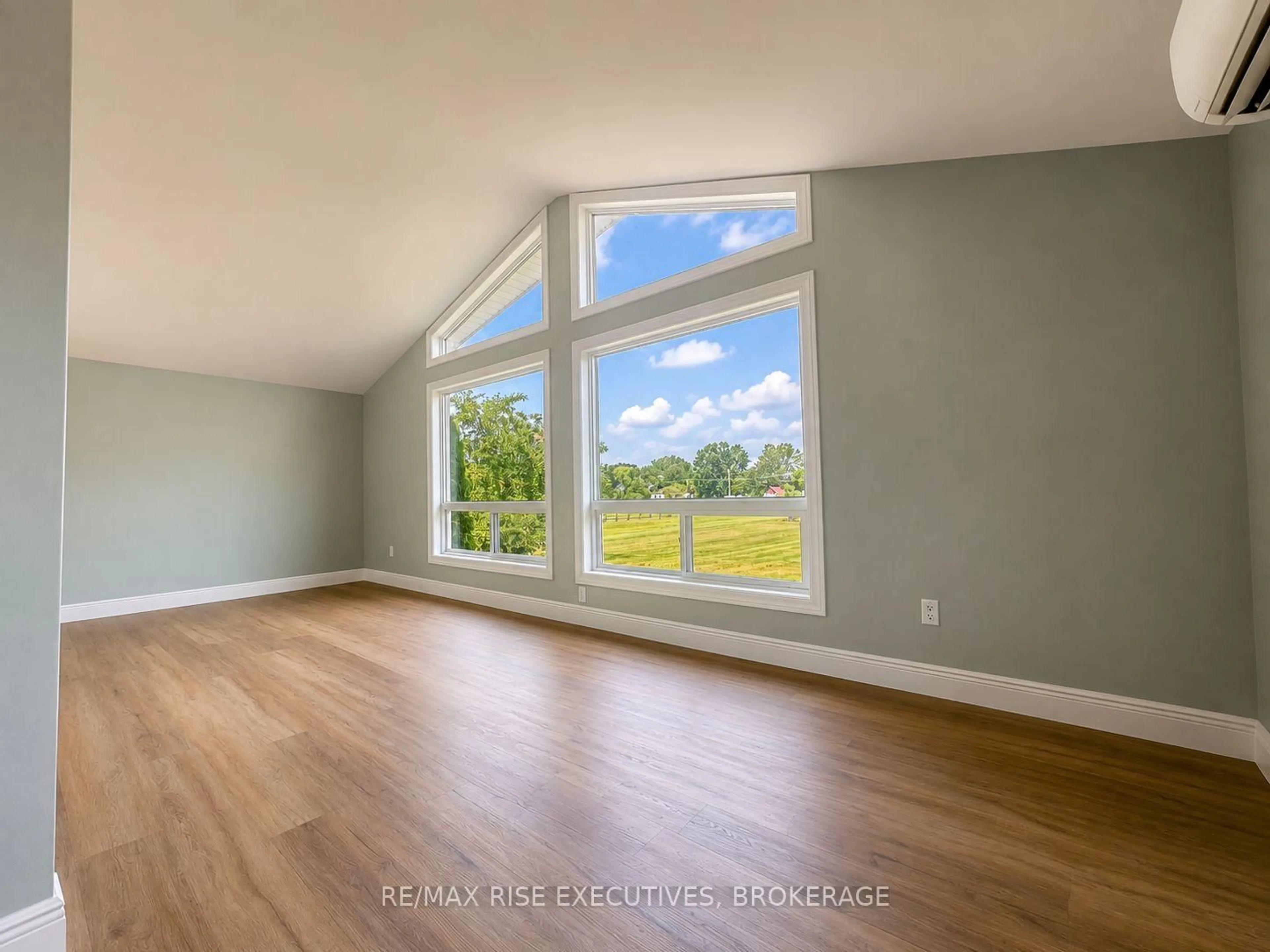 A pic of a room for 1848 County Road 9, Napanee Ontario K7R 3K8