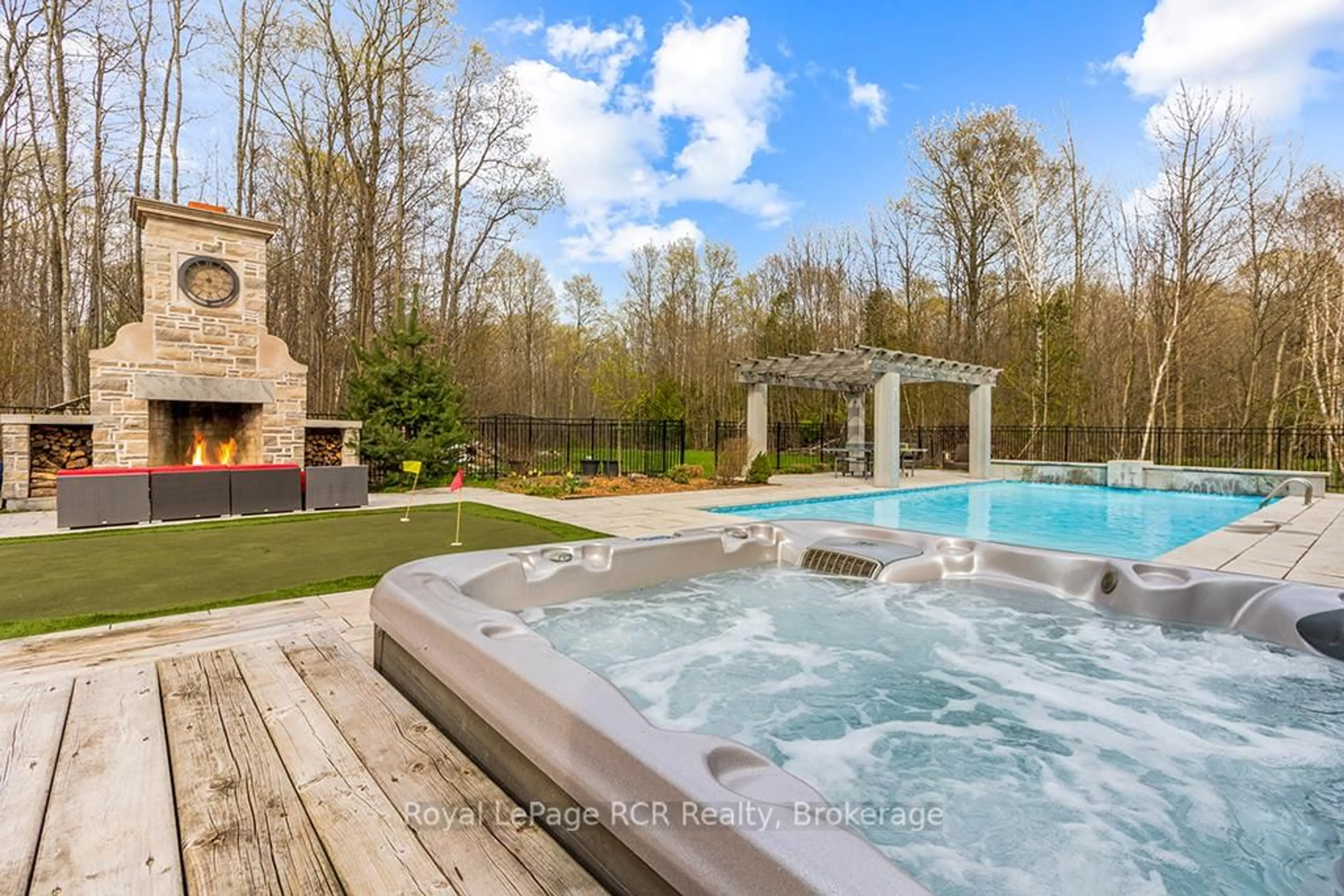 Pool for 758335 Girl Guide Rd, Georgian Bluffs Ontario N4K 5N7