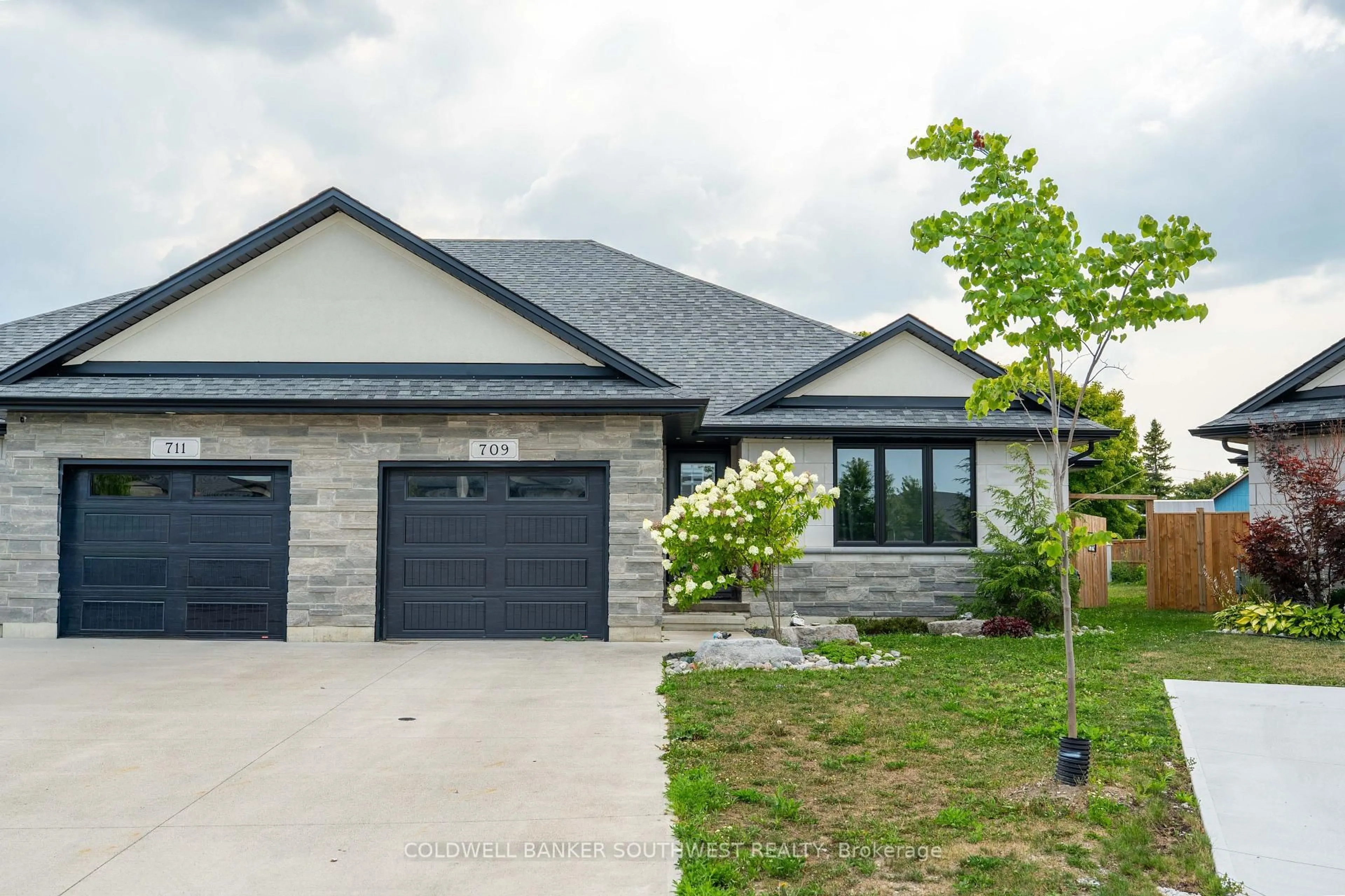 Home with brick exterior material, street for 709 Ferdinands Cres, Sarnia Ontario N7W 0B5