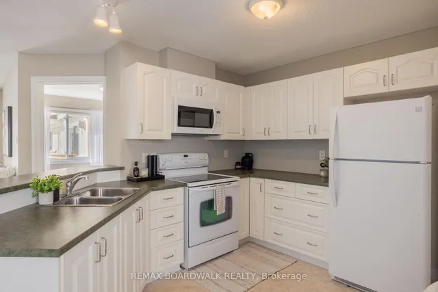 206 Oak Leaf Private, Richmond 5