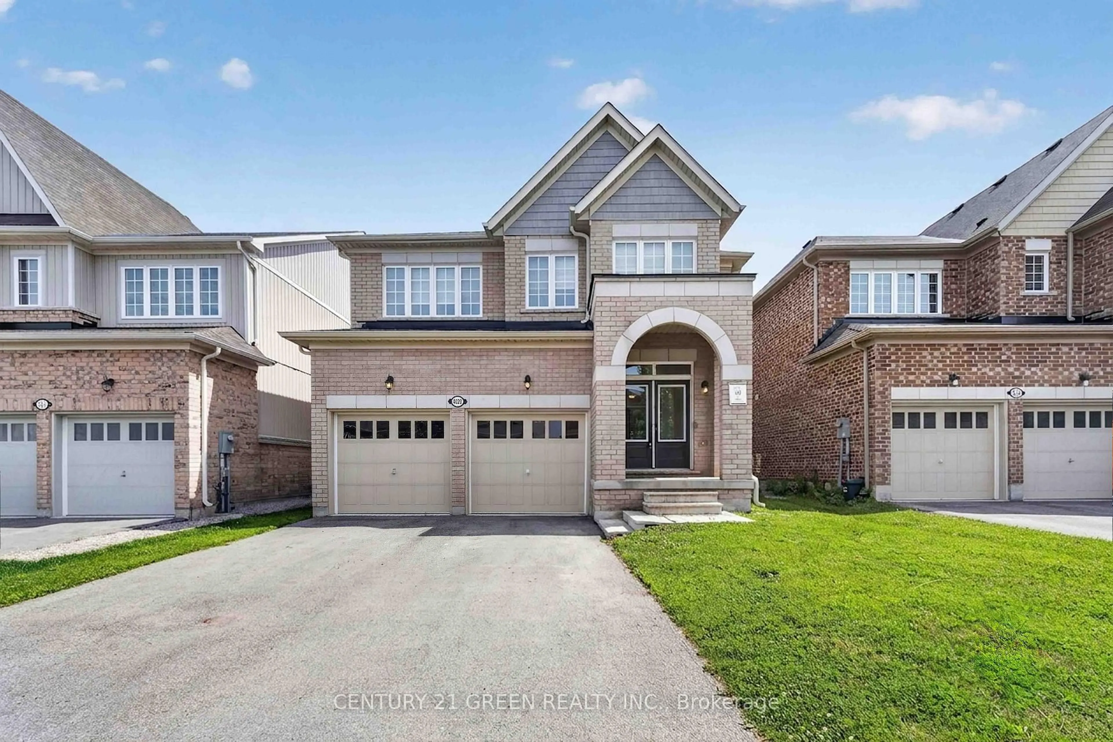 Home with brick exterior material, street for 4020 Cachet Crt, Lincoln Ontario L3J 0R8