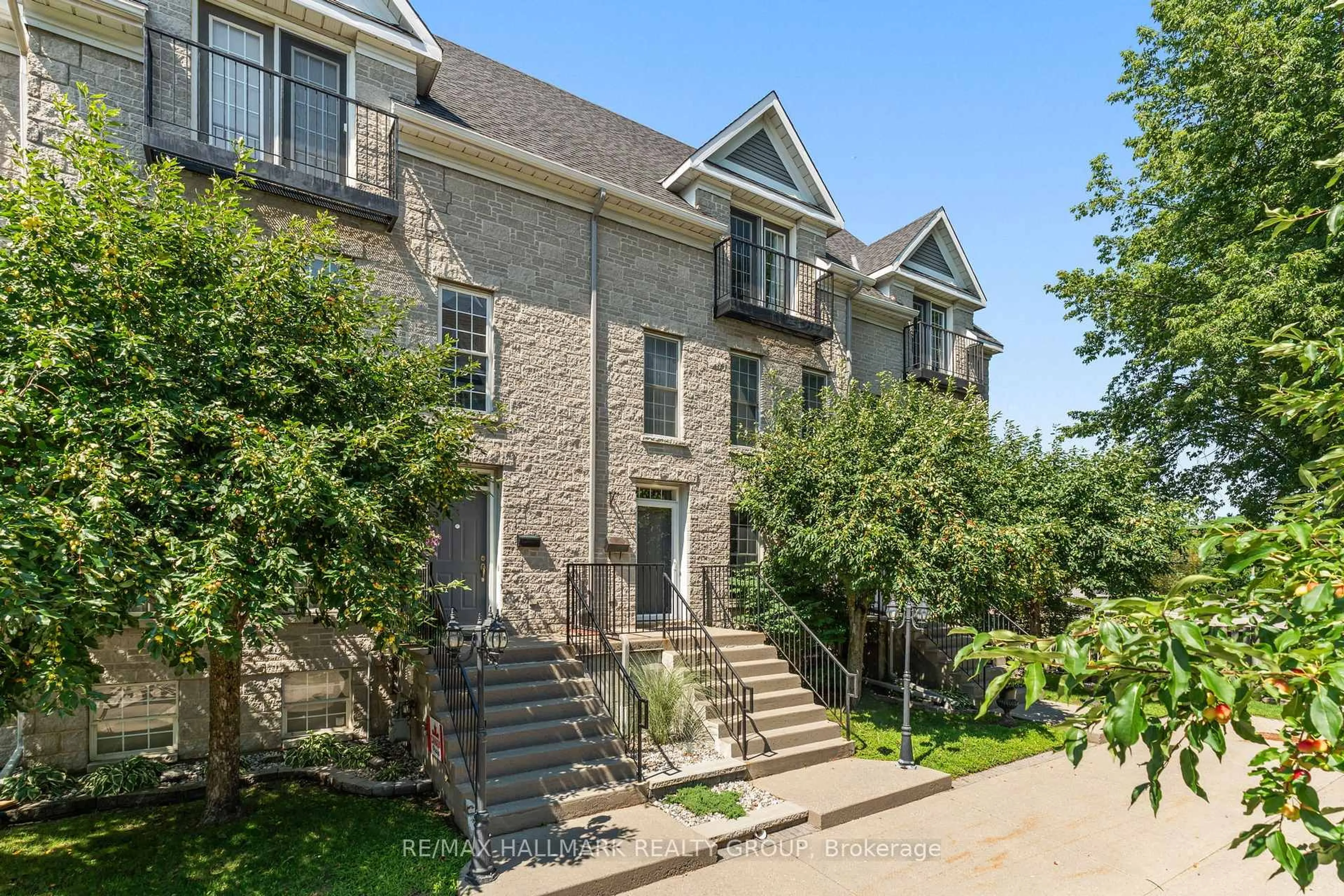Unknown for 4 Sherman Lane, Brockville Ontario K6V 7M1