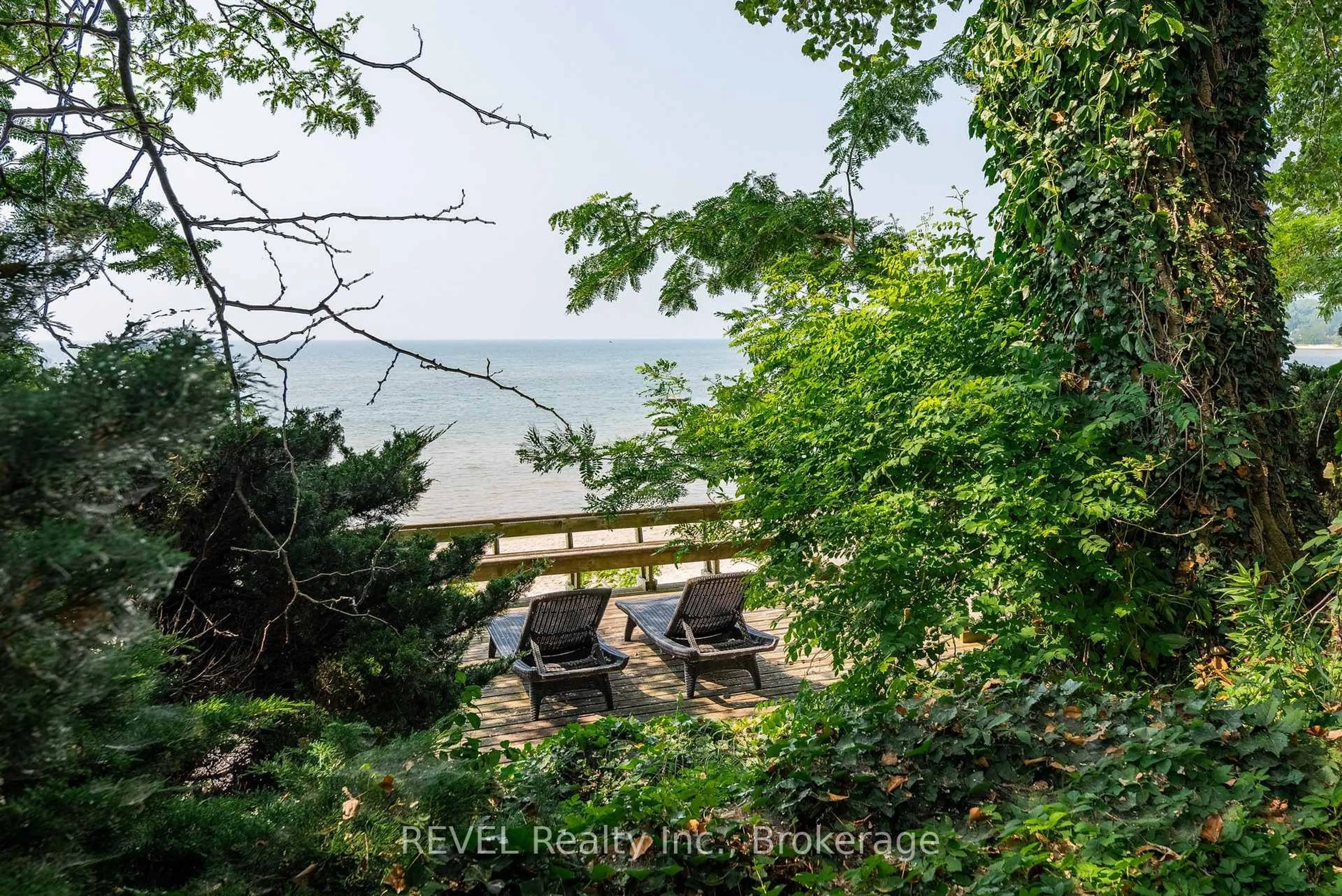 A pic from outside/outdoor area/front of a property/back of a property/a pic from drone, water/lake/river/ocean view for 1321 Kam Rd, Fort Erie Ontario L2A 5W5