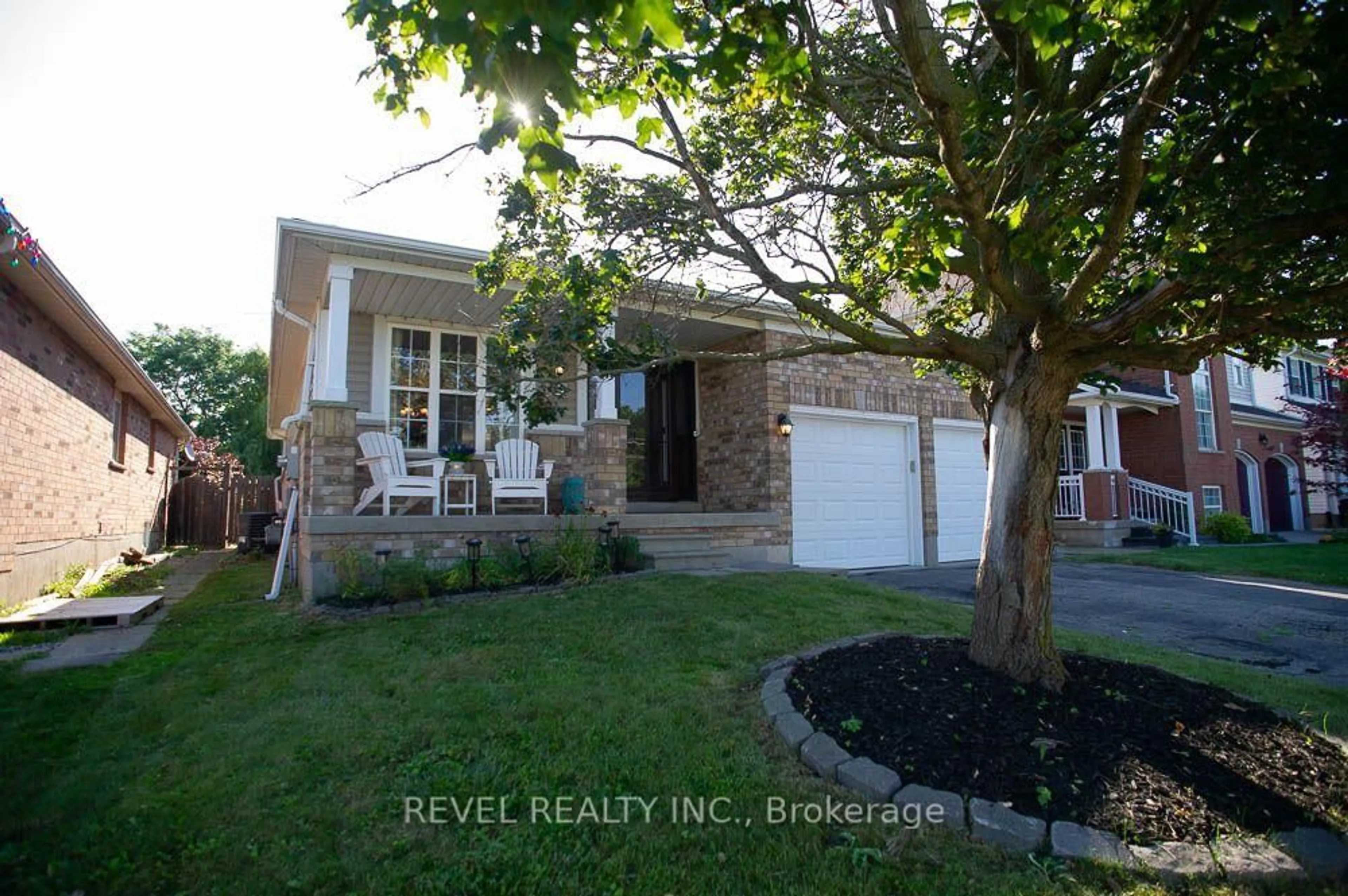 Home with brick exterior material, street for 48 Lovell Cres, Brantford Ontario N3T 6P3