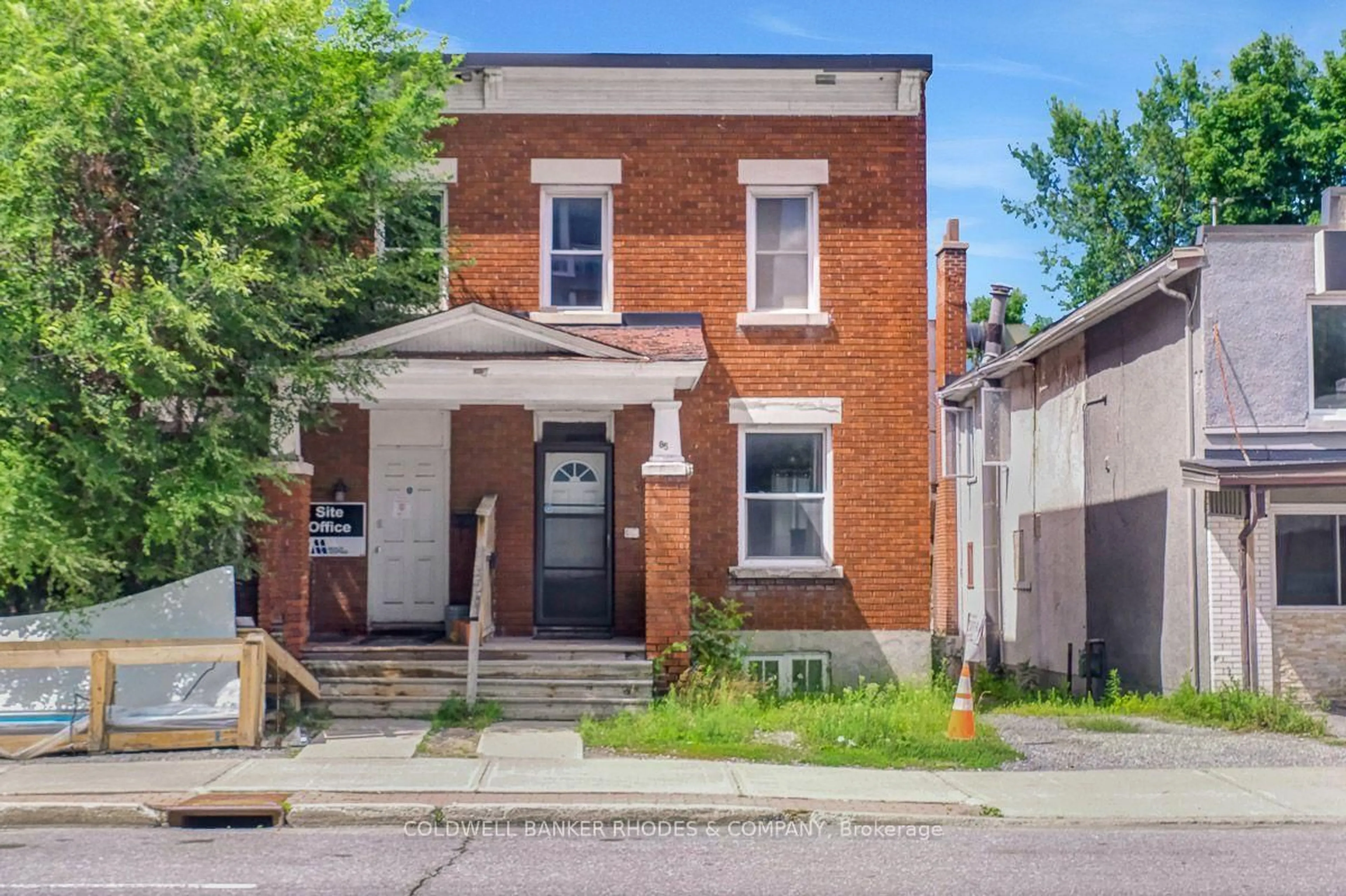 Home with brick exterior material, street for 85 Richmond Rd, Ottawa Ontario K1Z 6V8