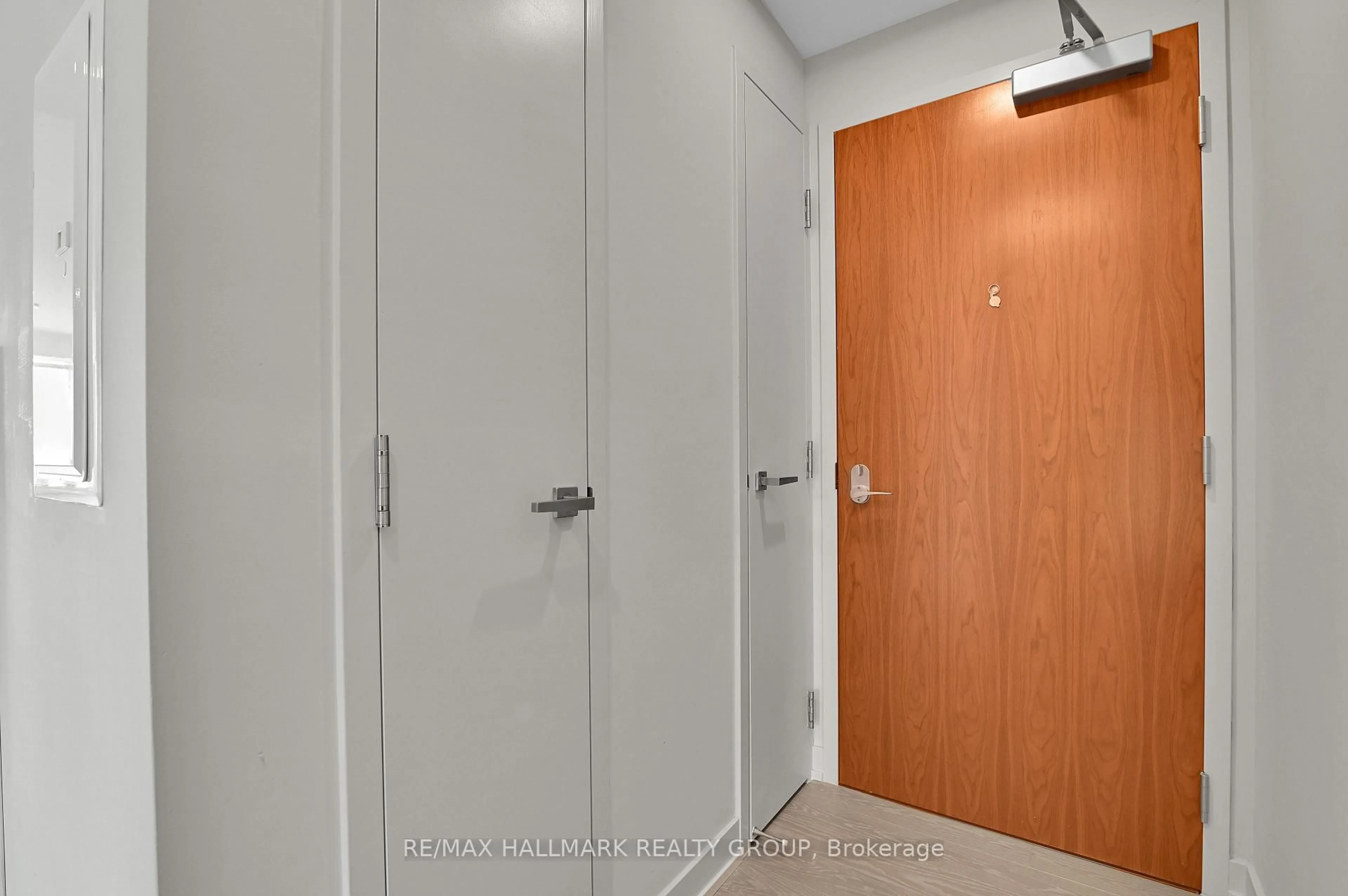 Unknown for 101 Queen St #1504, Ottawa Ontario K1P 0B7