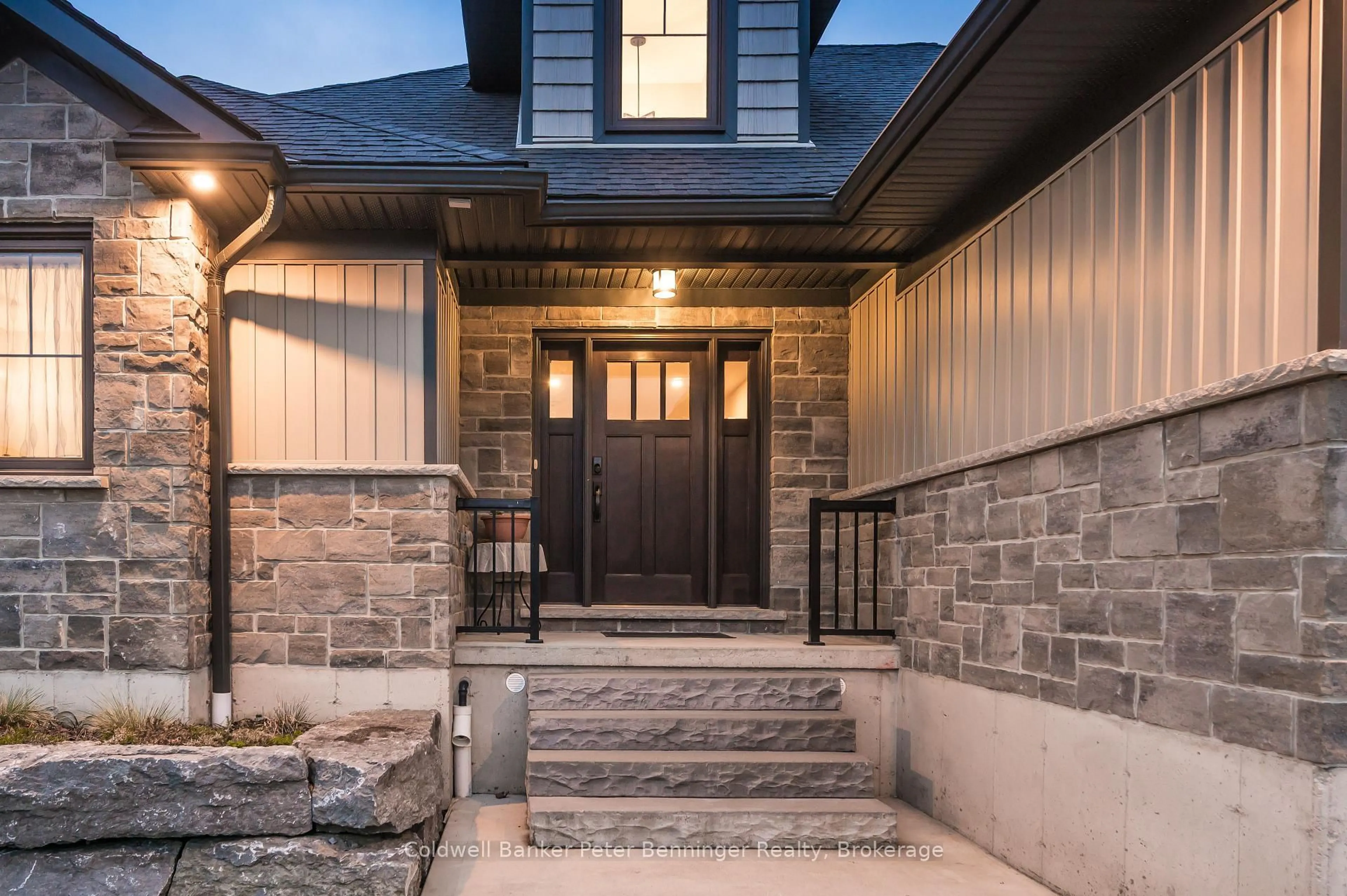 Indoor entryway for 59 Fischer Dairy Rd, Brockton Ontario N0G 2V0