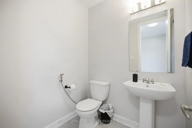 651 Chillerton Dr, Ottawa 5