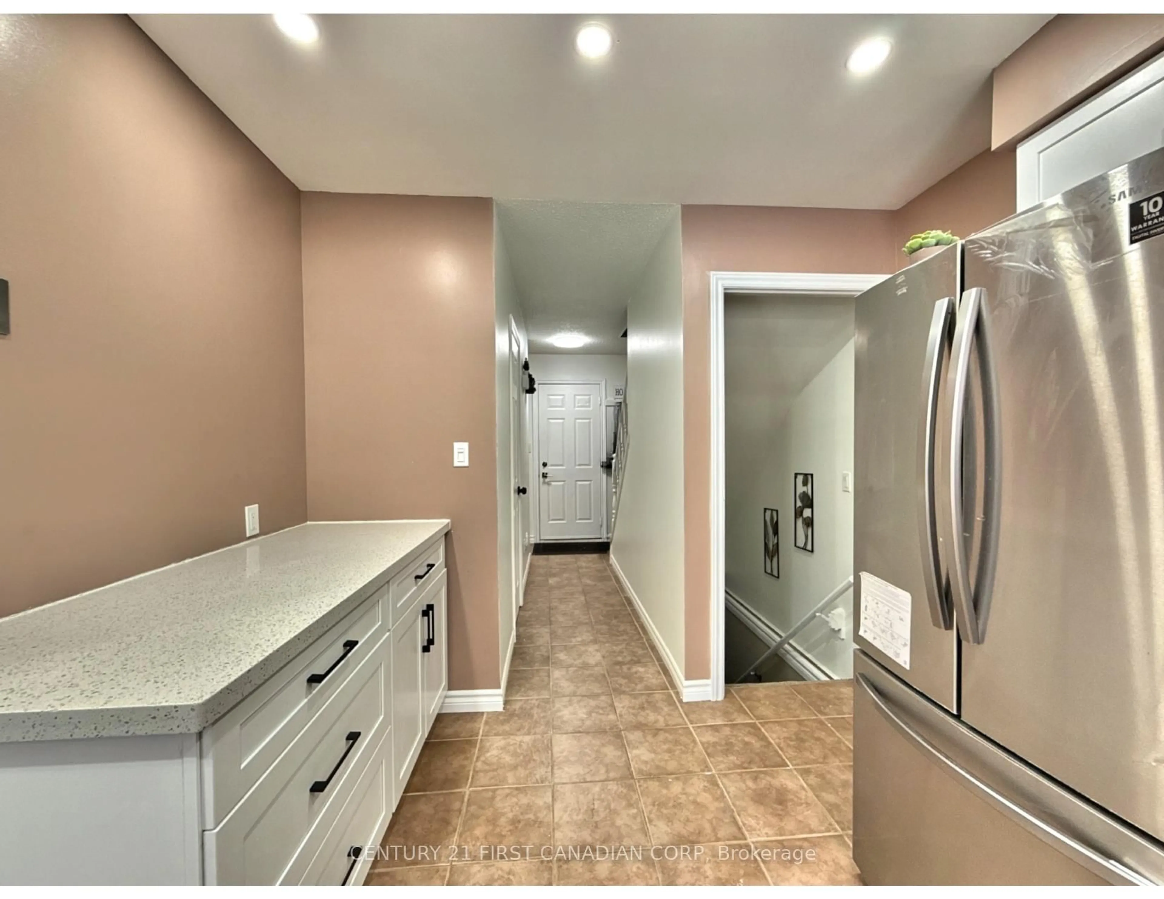 Open concept kitchen, ceramic/tile floor for 159 Walmer Gdns, London North Ontario N6G 4H6