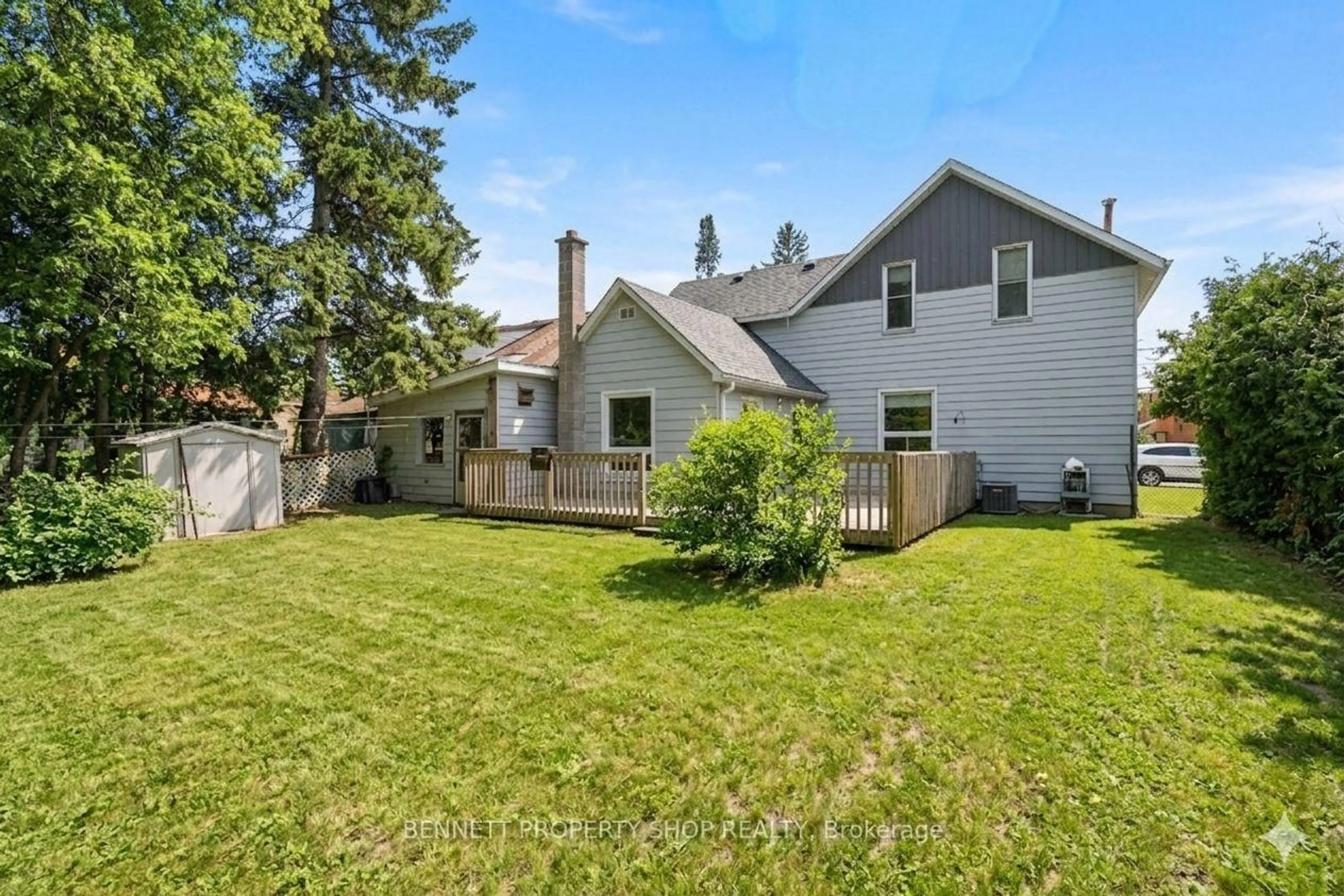 A pic from outside/outdoor area/front of a property/back of a property/a pic from drone, unknown for 57 Charles St, Carleton Place Ontario K7C 2Y2