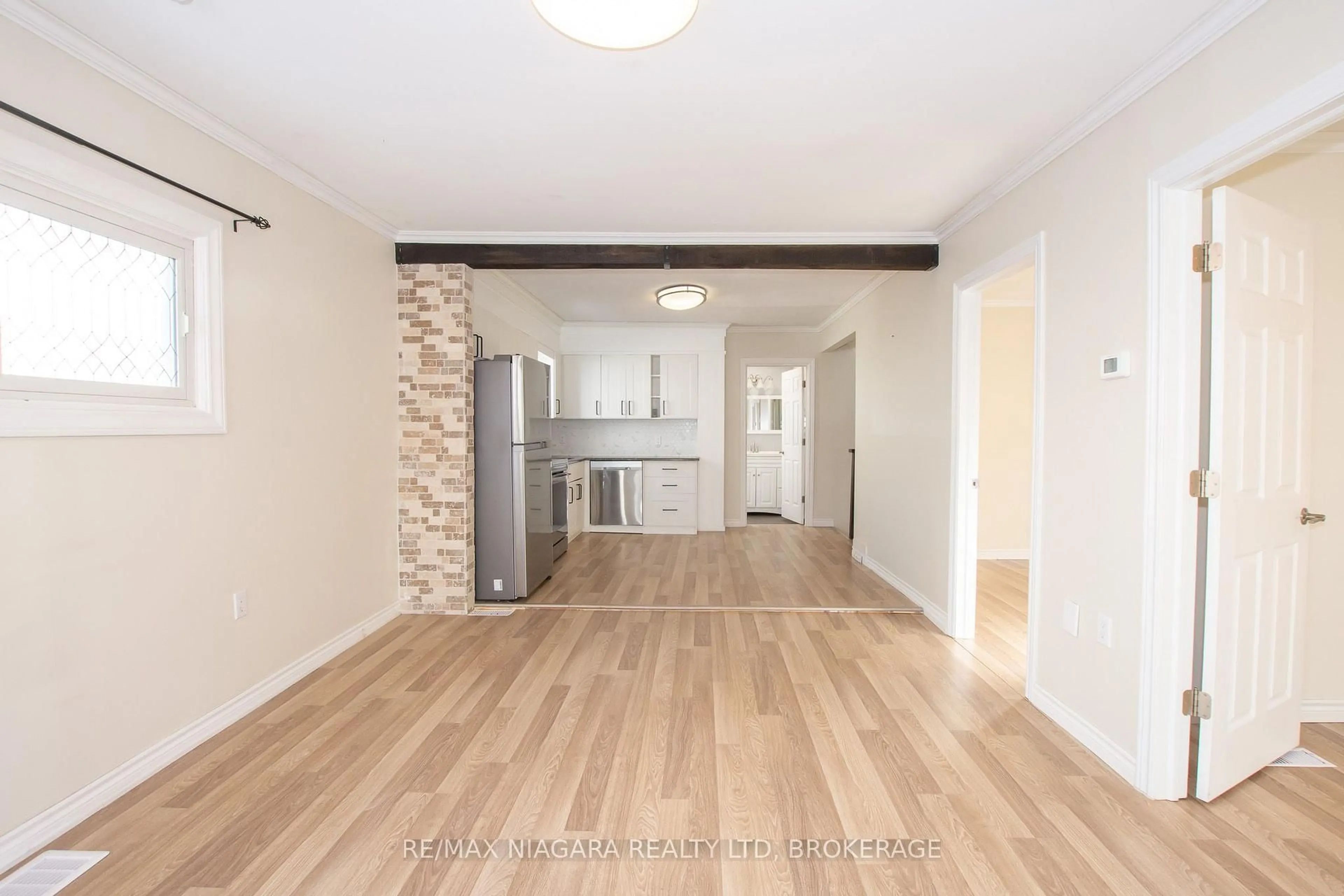 A pic of a room for 49 Randolph St, Welland Ontario L3B 4C3