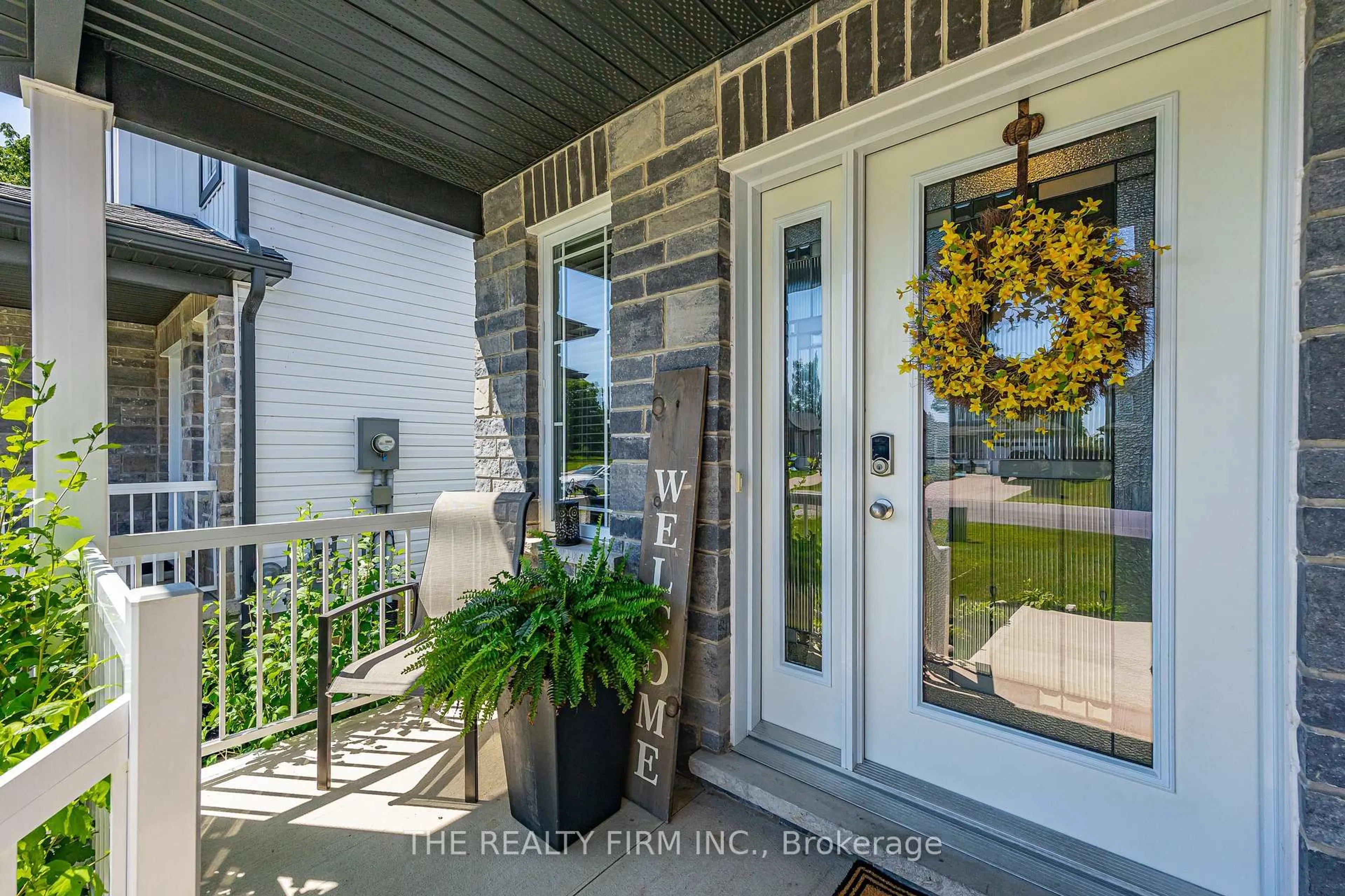 Indoor entryway for 20 Sandy Crt, Tillsonburg Ontario N4G 0H6