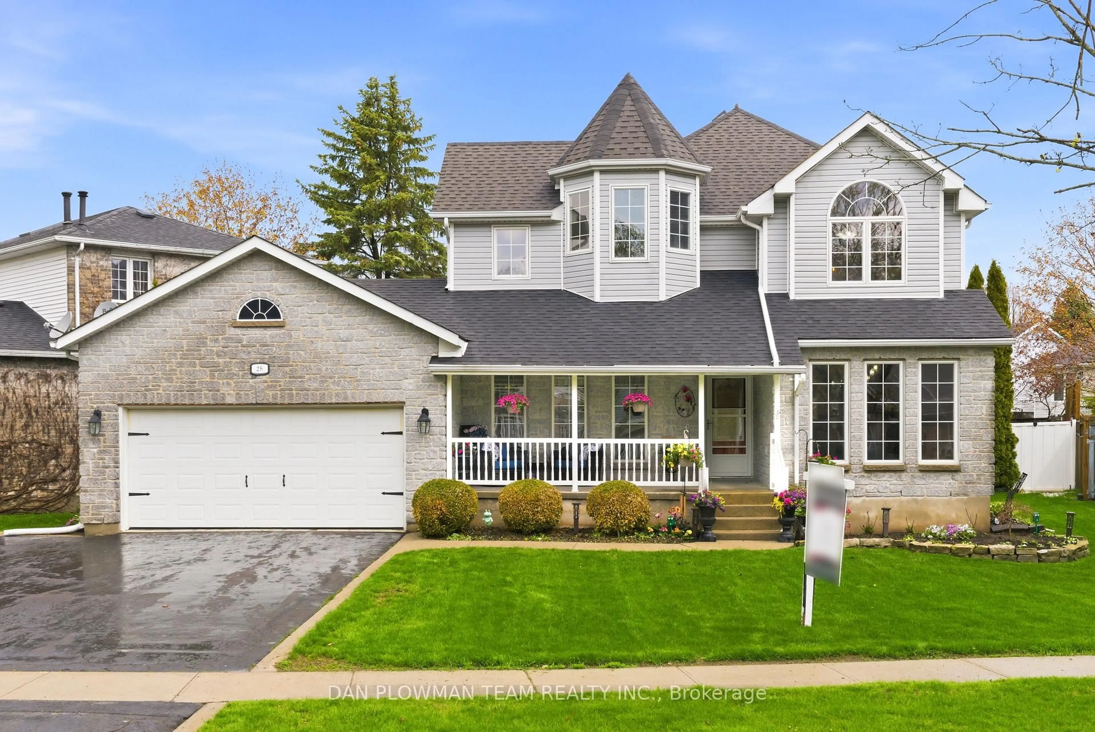 Home with vinyl exterior material, street for 28 Bayshore Dr, Bath Ontario K0H 1G0