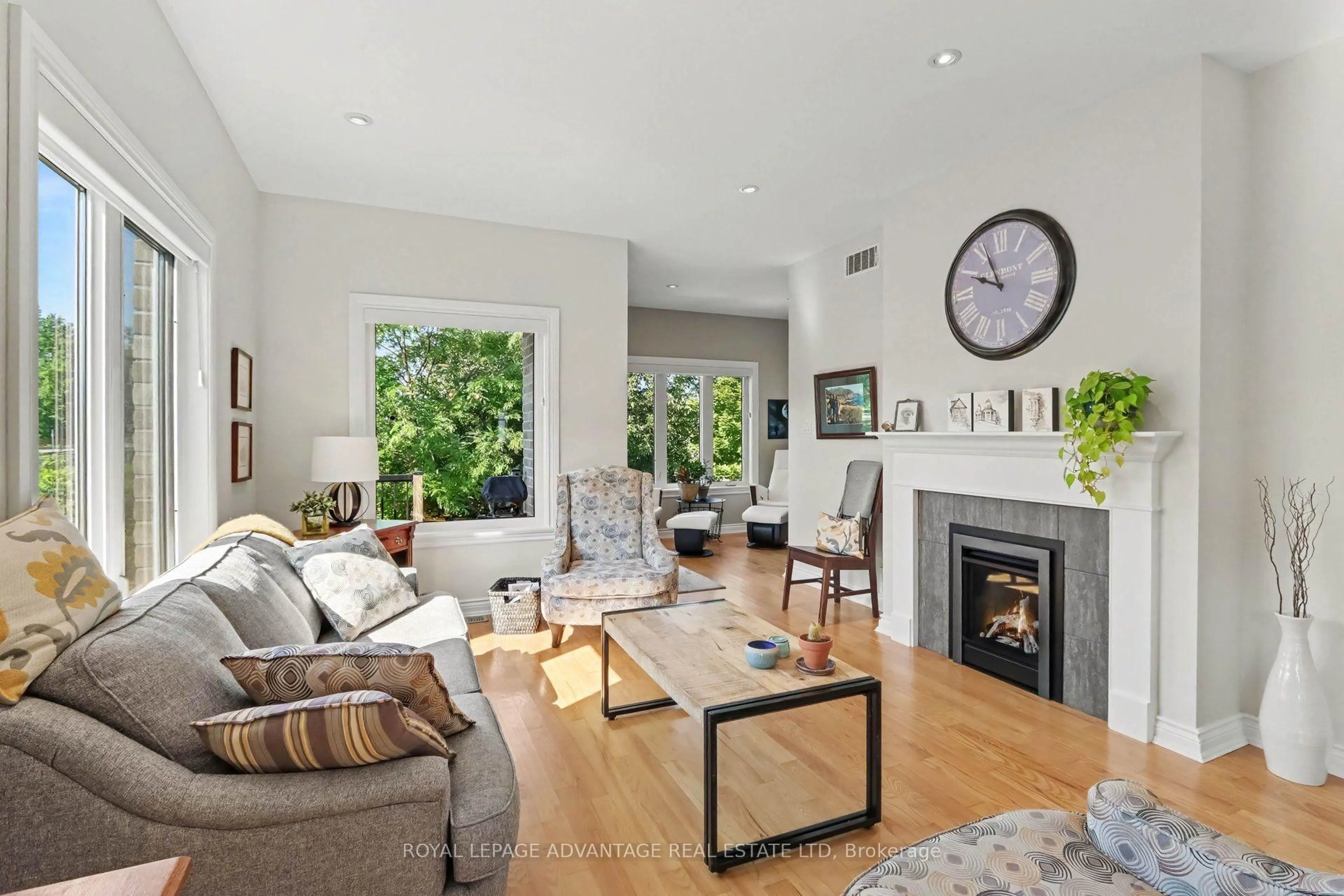 Living room with furniture, unknown for 129 Mac Campbell Dr, Perth Ontario K7H 0A3