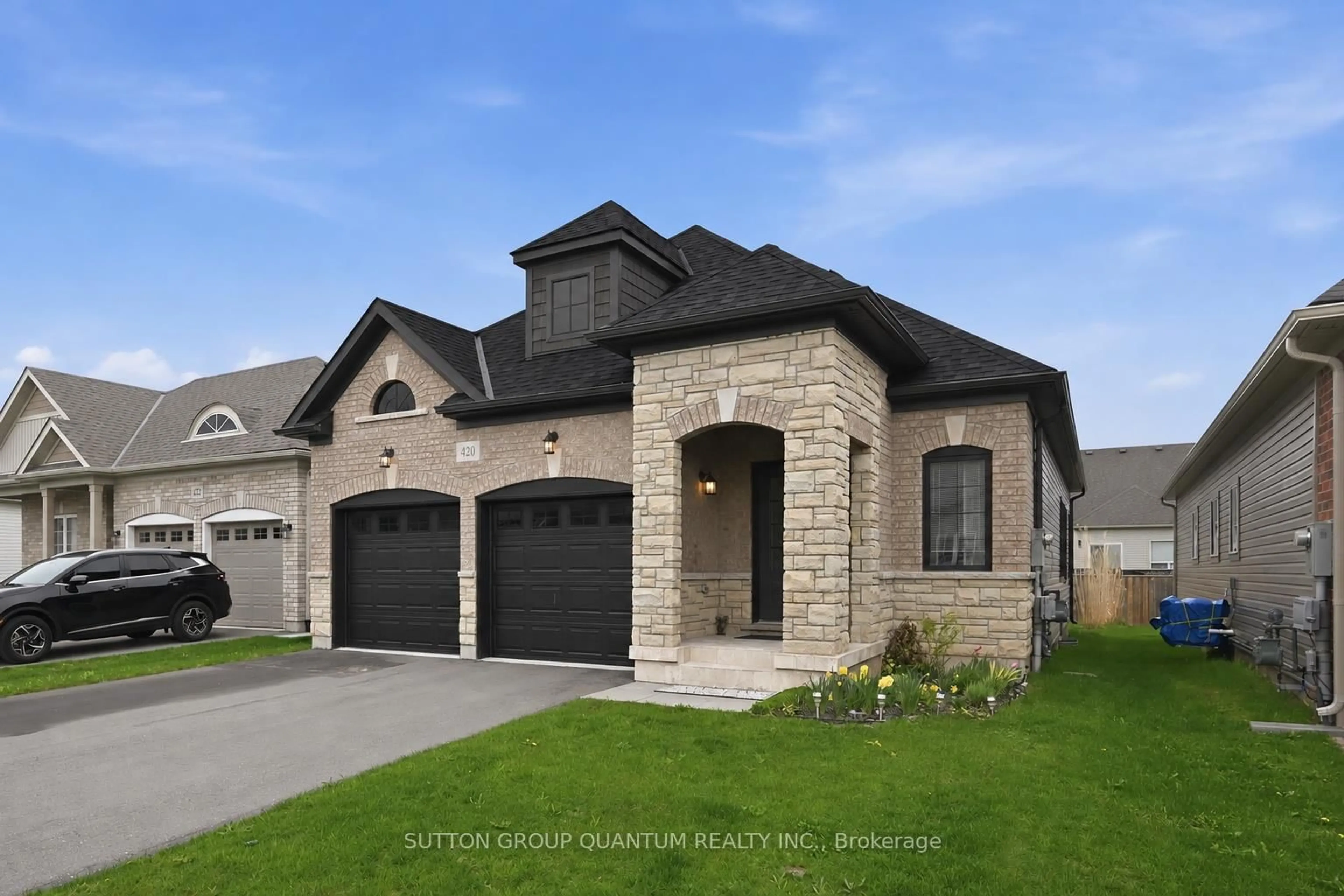 Home with brick exterior material, street for 420 Williams Cres, Fort Erie Ontario L2A 0E9