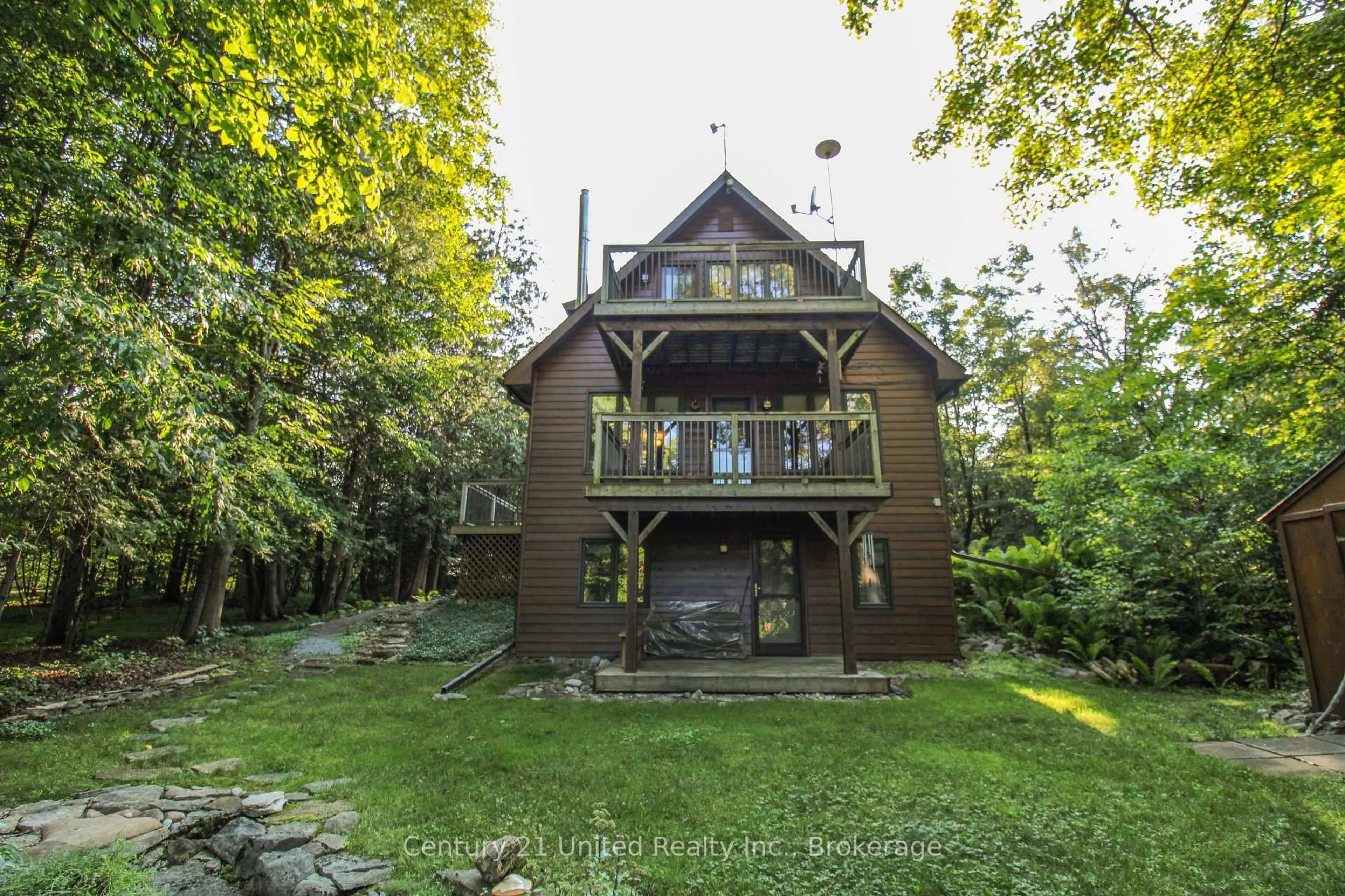 A pic from outside/outdoor area/front of a property/back of a property/a pic from drone, unknown for 395 Sawmill Rd, Douro-Dummer Ontario K0L 2H0
