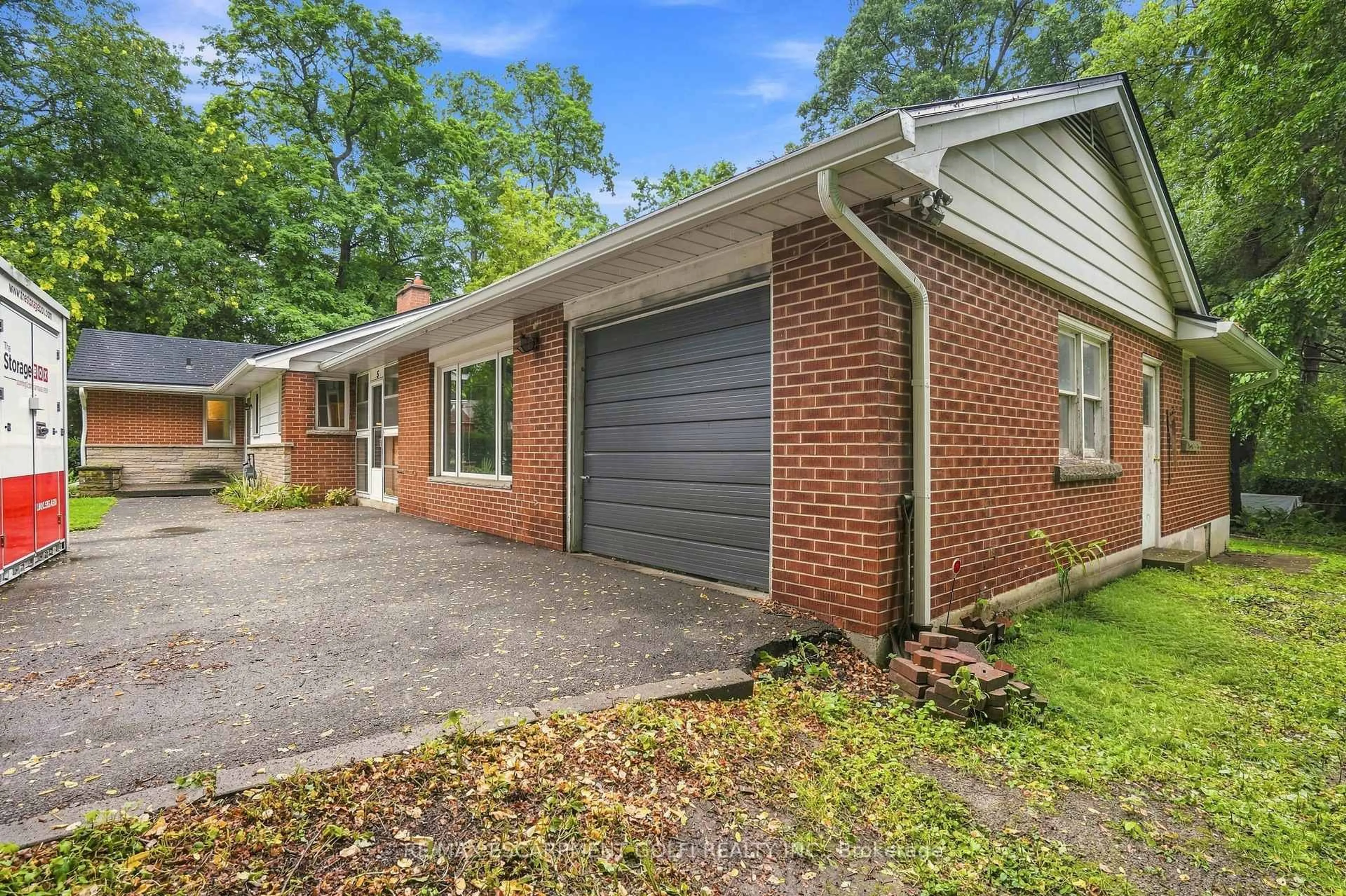 Home with brick exterior material, street for 5 Hatfield Pl, Hamilton Ontario L9H 4J7