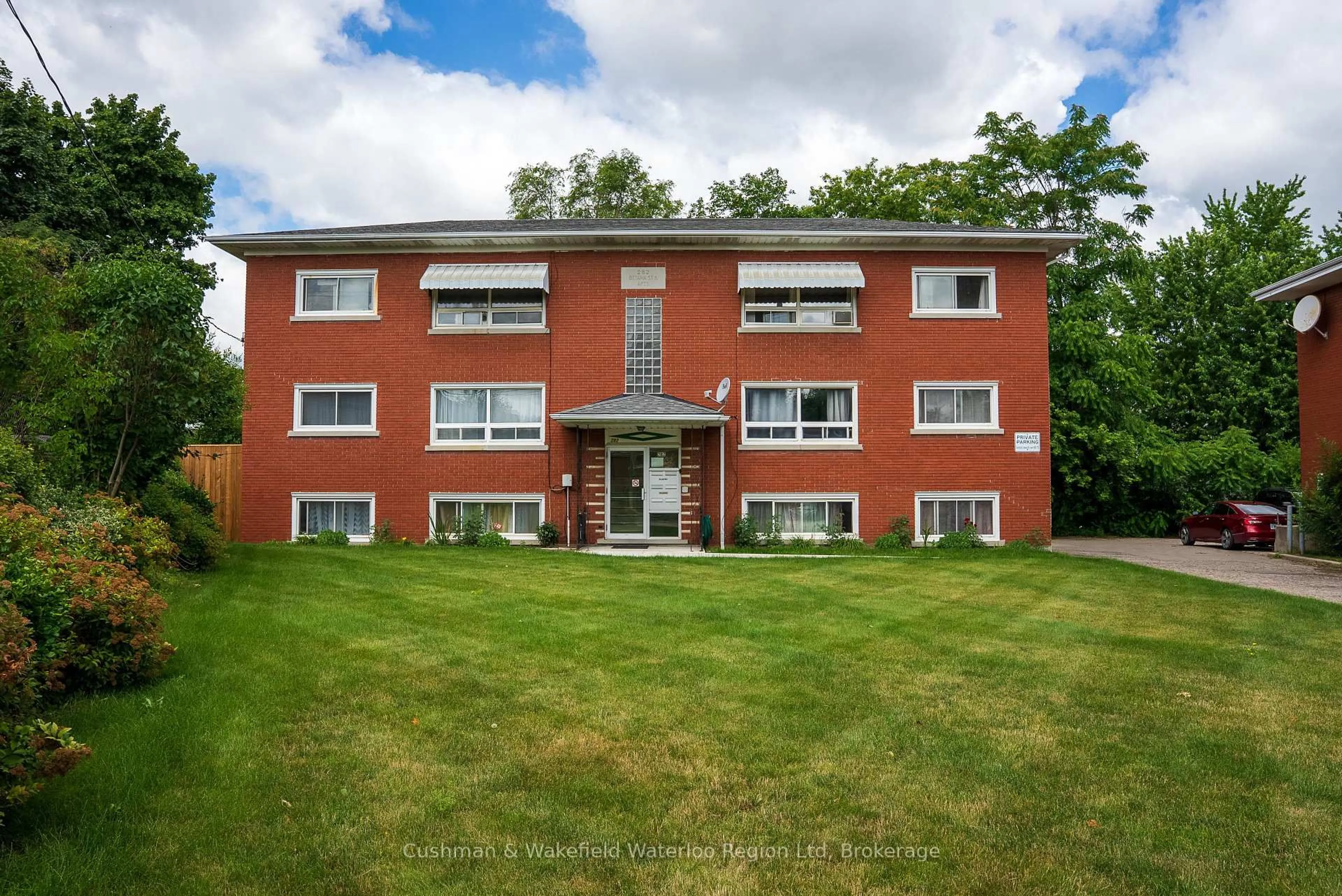 Unknown for 282 Ottawa St, Kitchener Ontario N2G 3T6