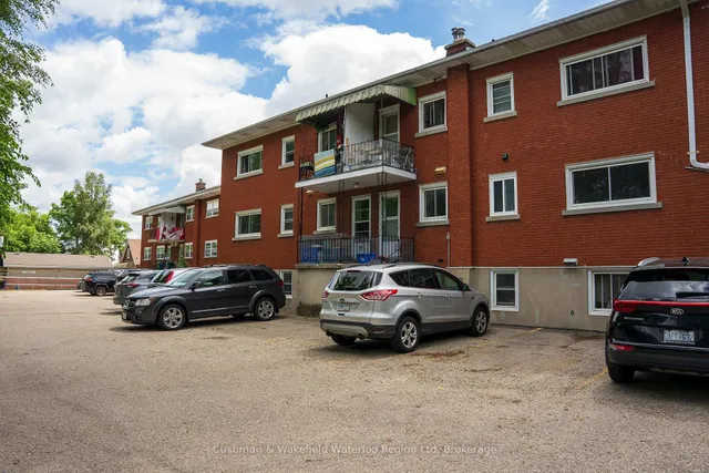 282 Ottawa St, Kitchener 5