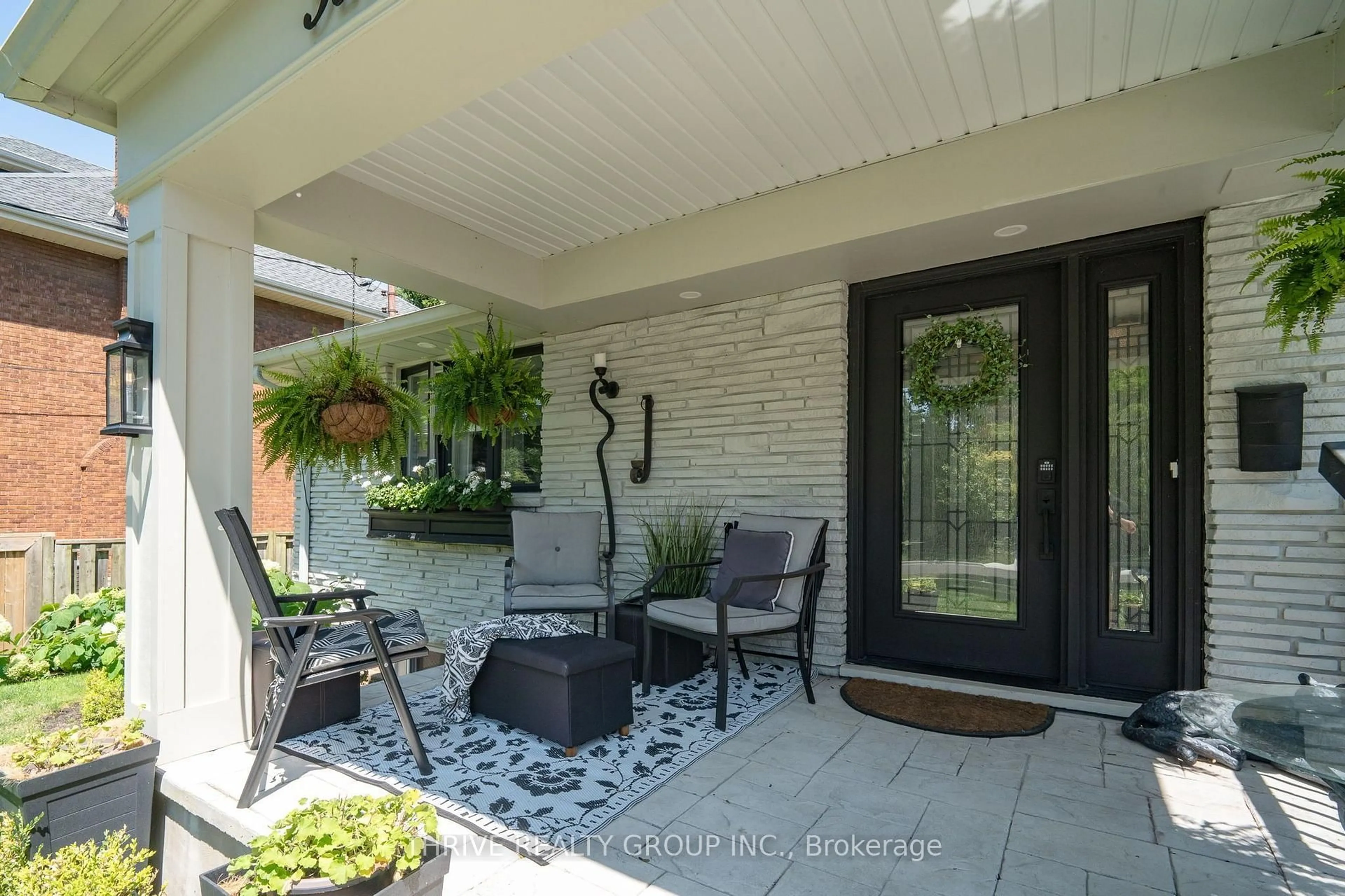 Patio, street for 1036 William St, London East Ontario N5Y 2S9