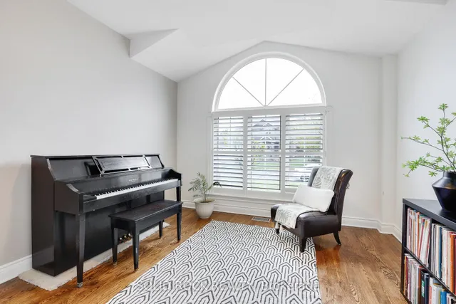 45 Basswood Ave, Stittsville 5