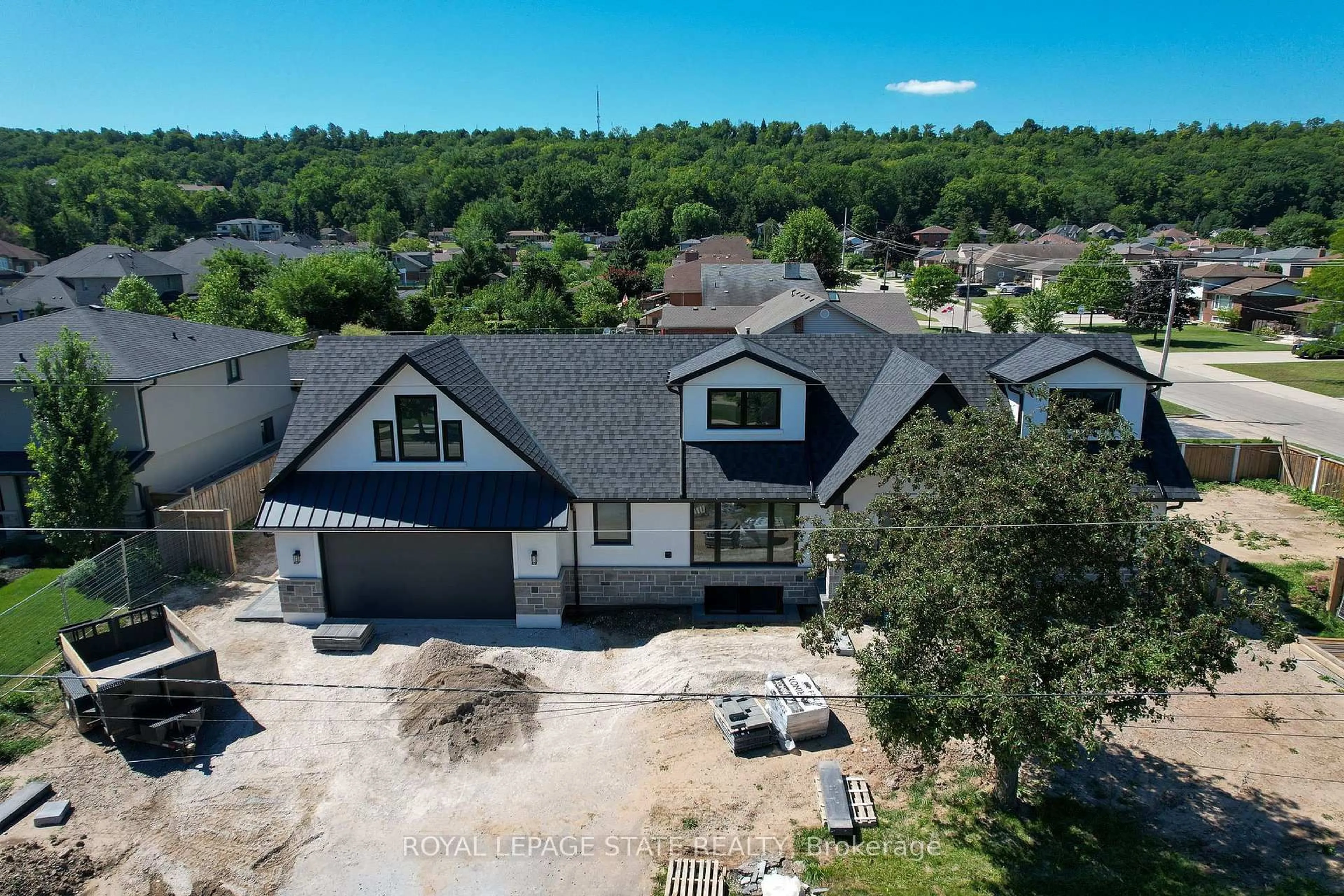 A pic from outside/outdoor area/front of a property/back of a property/a pic from drone, unknown for 24 Royce Ave, Hamilton Ontario L8G 3B5