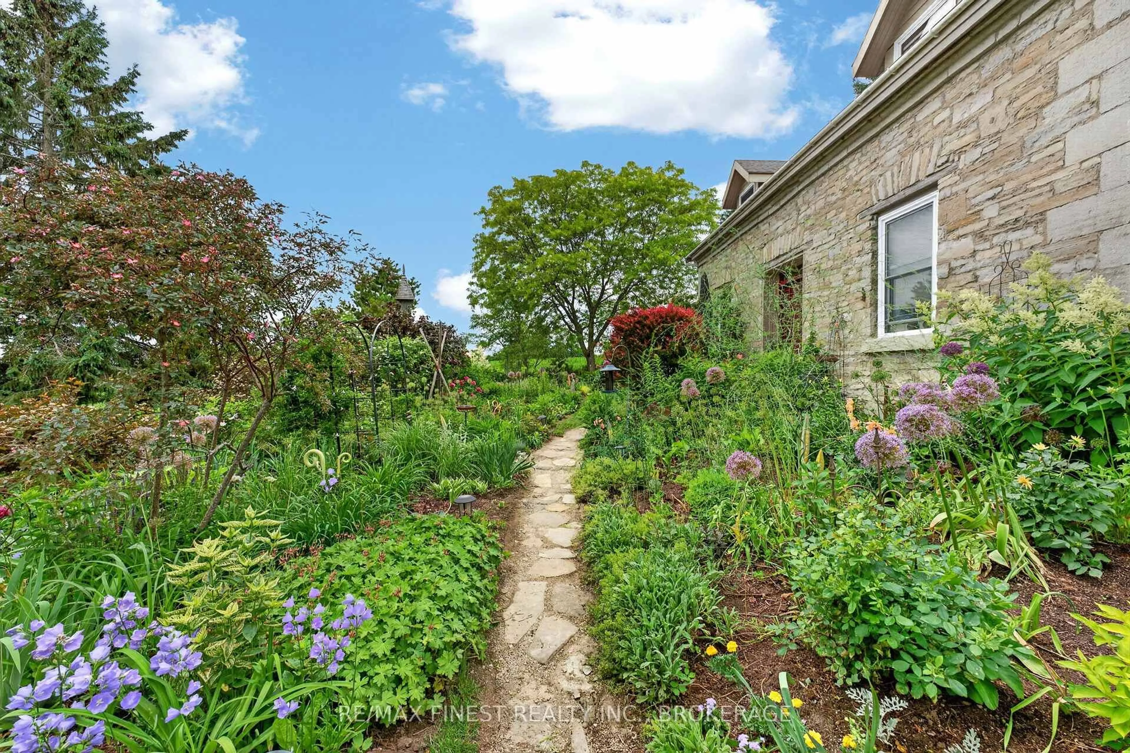 A pic from outside/outdoor area/front of a property/back of a property/a pic from drone, street for 1158 County Road 27, Newburgh Ontario K0K 2S0