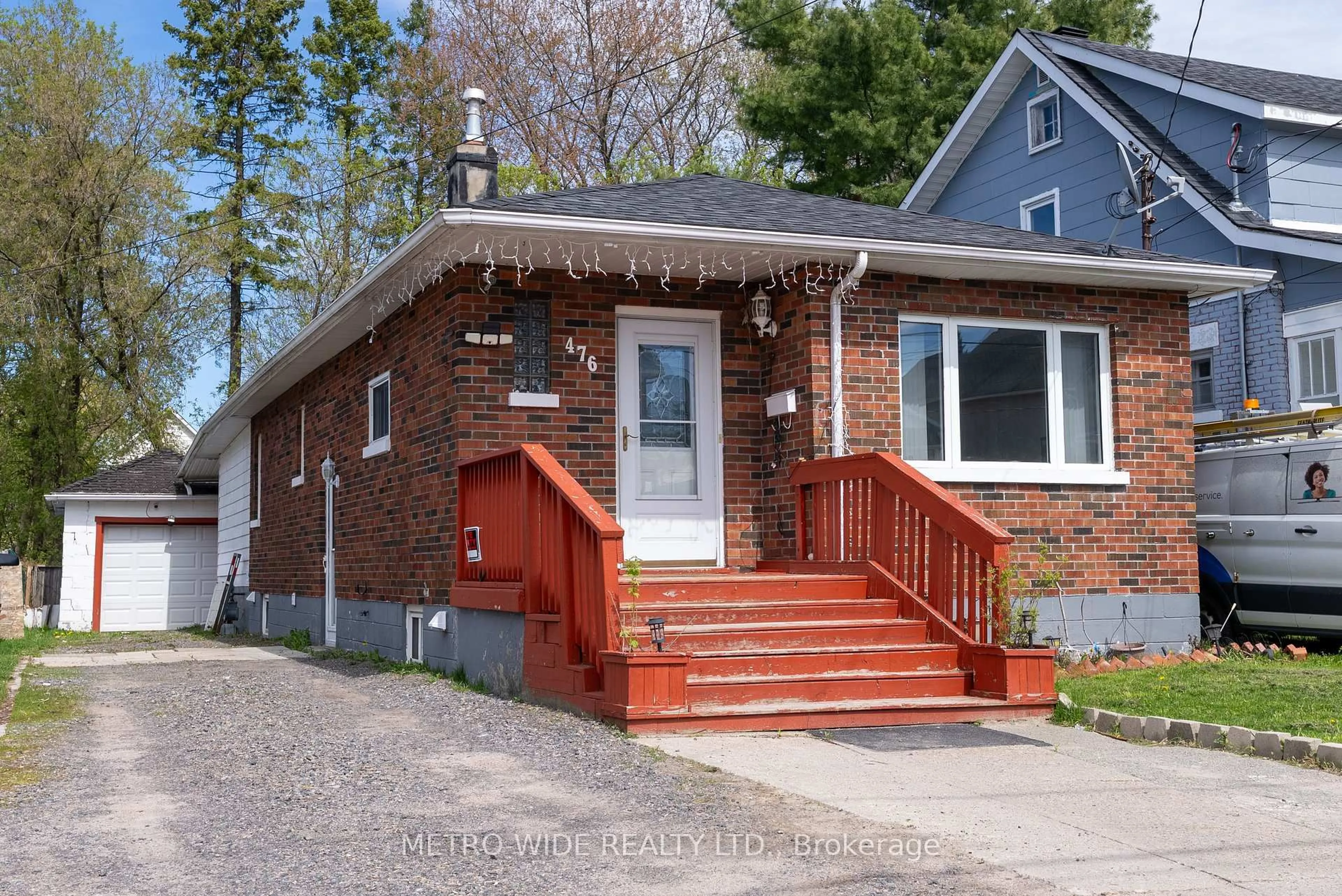 Home with brick exterior material, street for 476 FIRST Ave, North Bay Ontario P1B 1K3