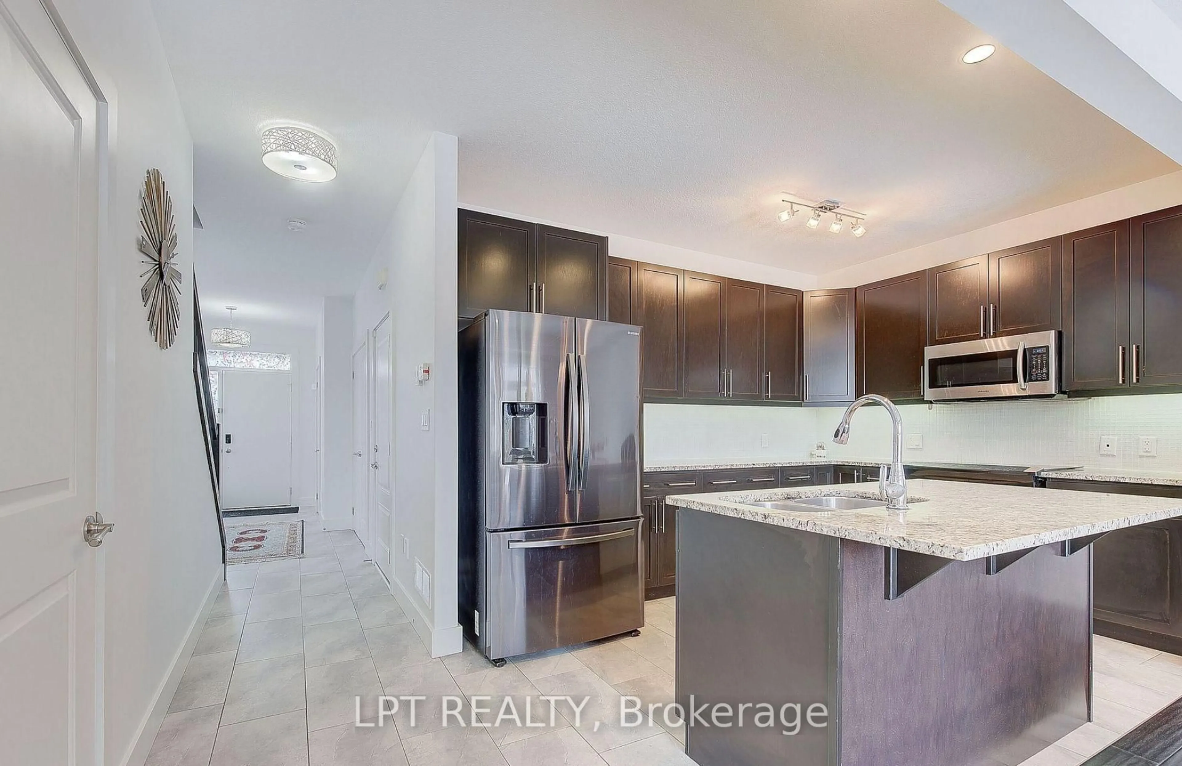 Open concept kitchen, ceramic/tile floor for 795 Freeport St, London North Ontario N6G 0R5