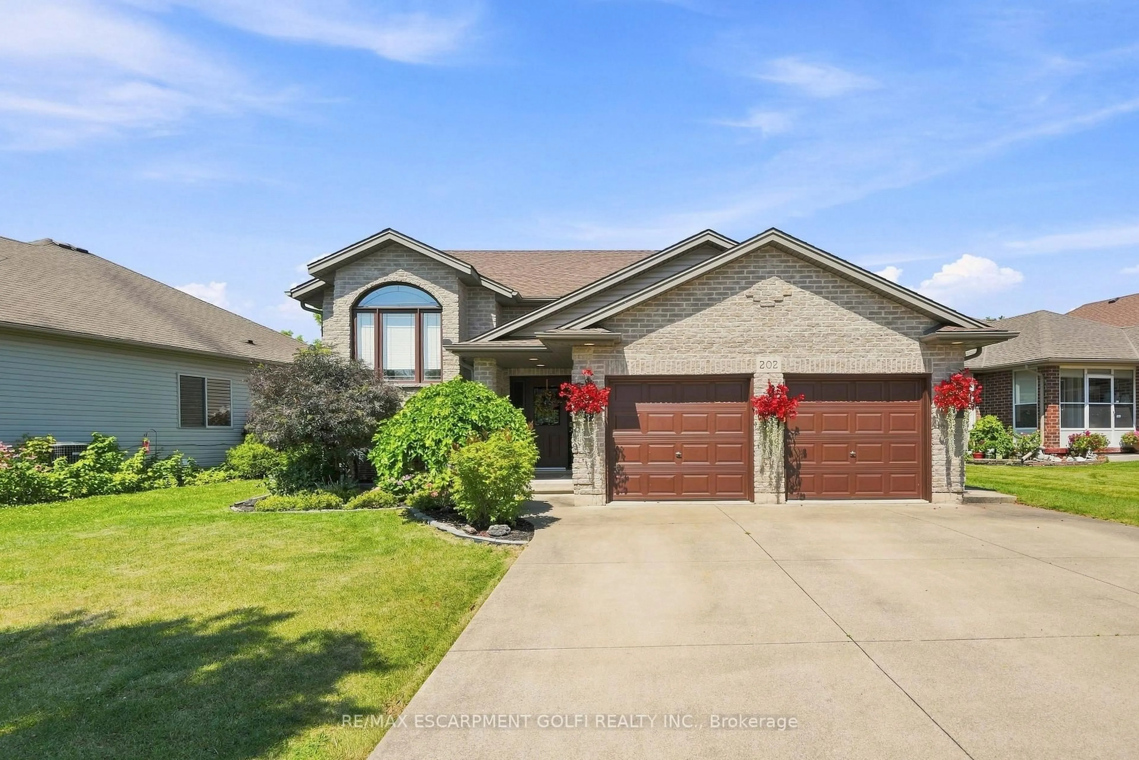 Home with brick exterior material, street for 202 WELLBROOK Blvd, Welland Ontario L3C 7M9