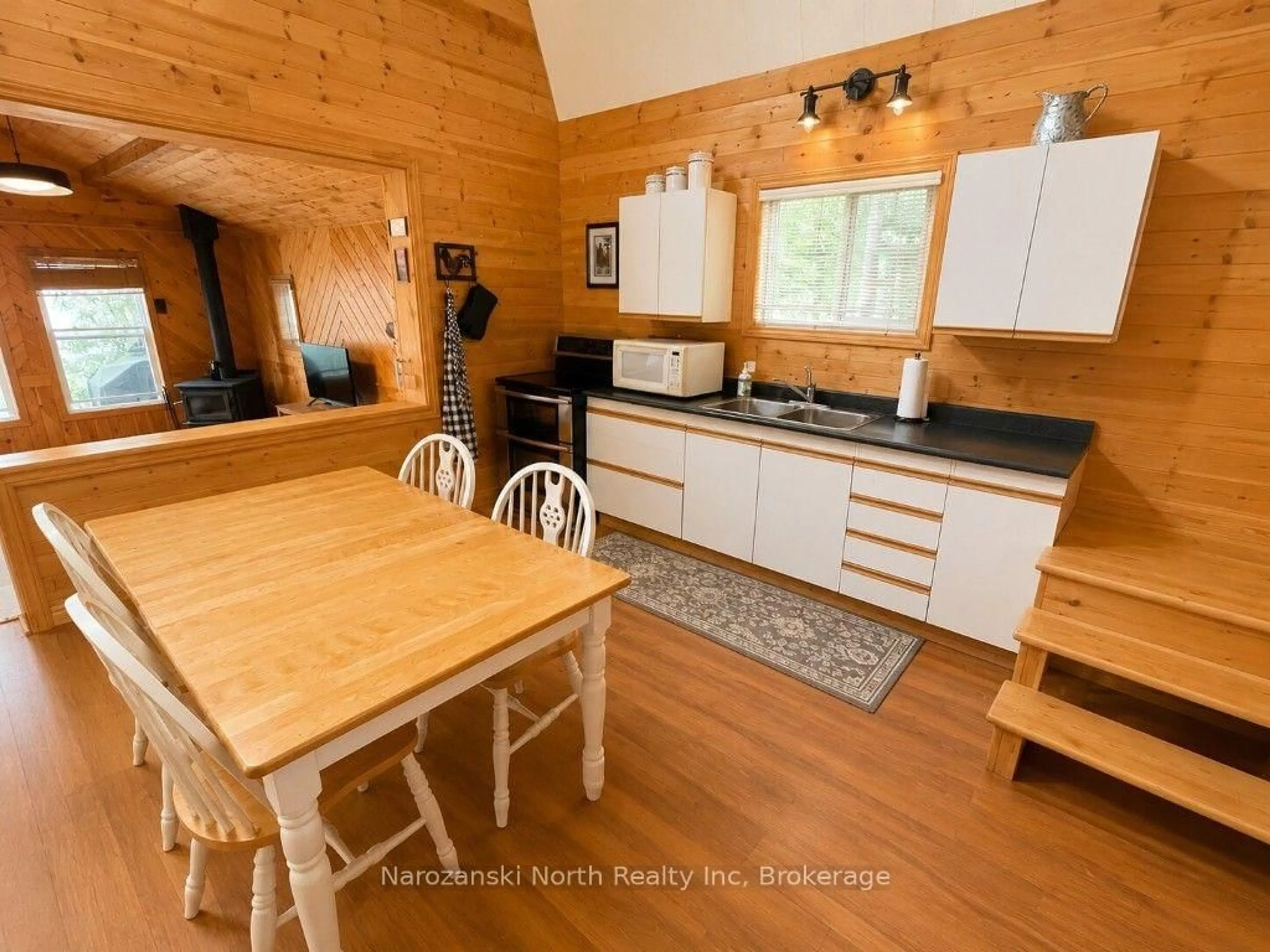 Unknown for 98 West Ham Lake Rd, Killarney Ontario P0M 1A0
