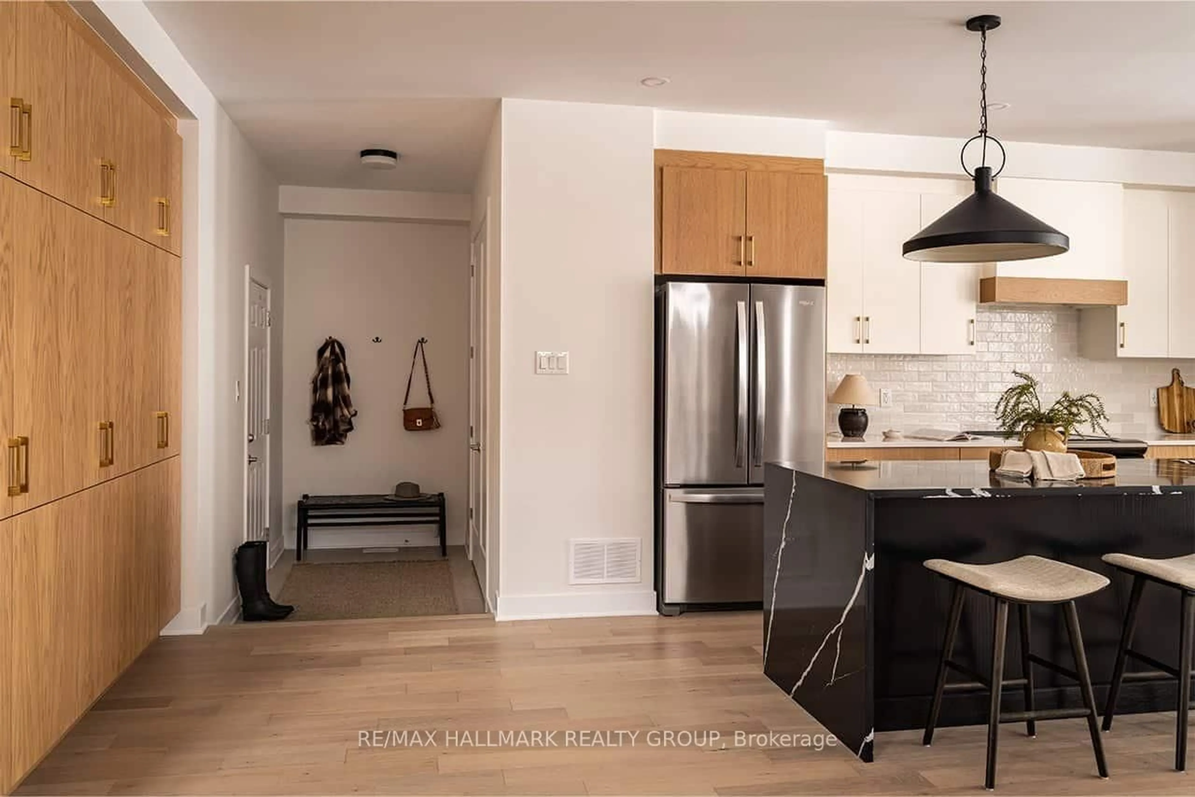 Open concept kitchen, unknown for 726 Kenny Gordon Ave, Ottawa Ontario K4M 0X8