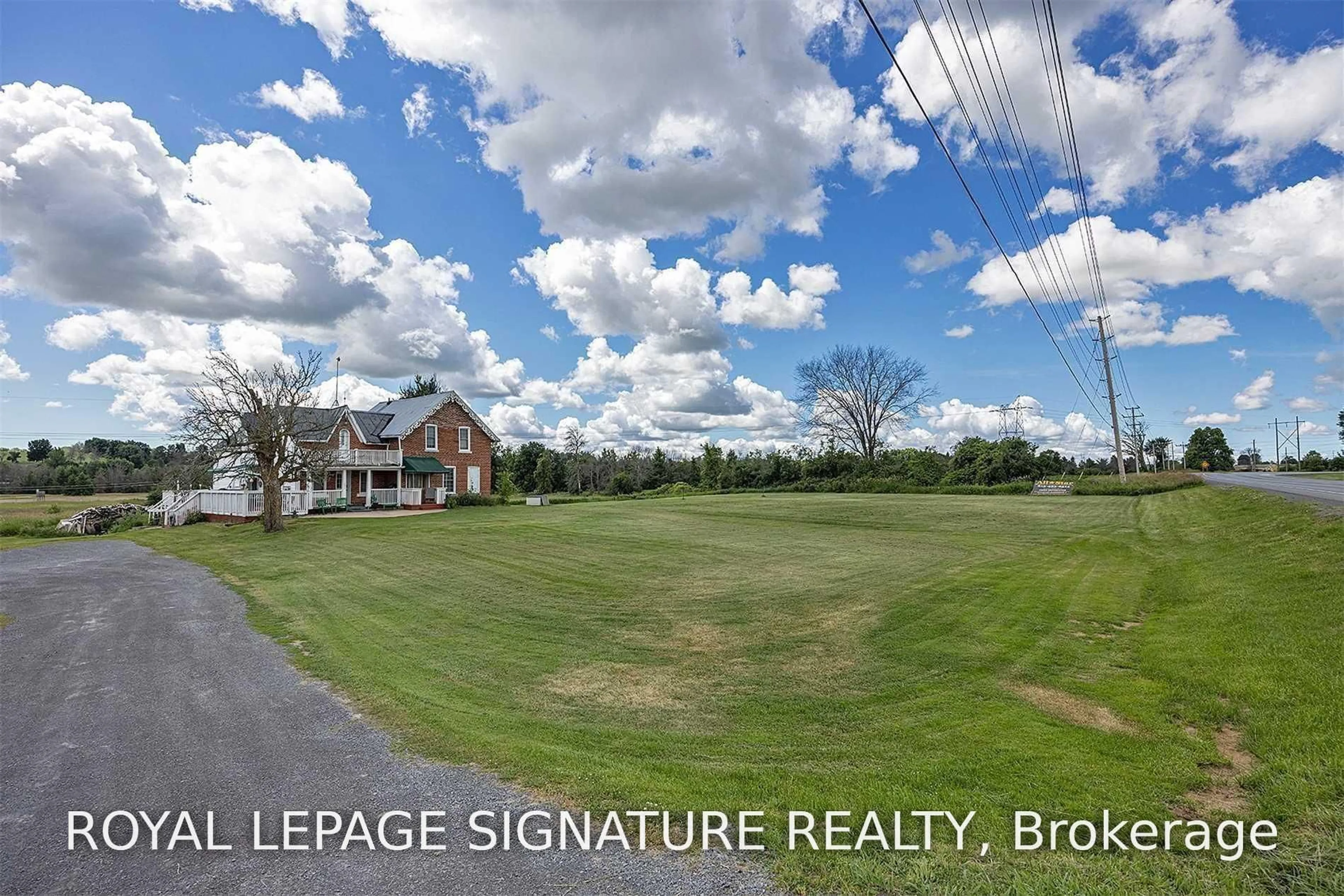 A pic from outside/outdoor area/front of a property/back of a property/a pic from drone, street for 480 Newburgh Rd, Plantagenet Ontario K7R 3L2