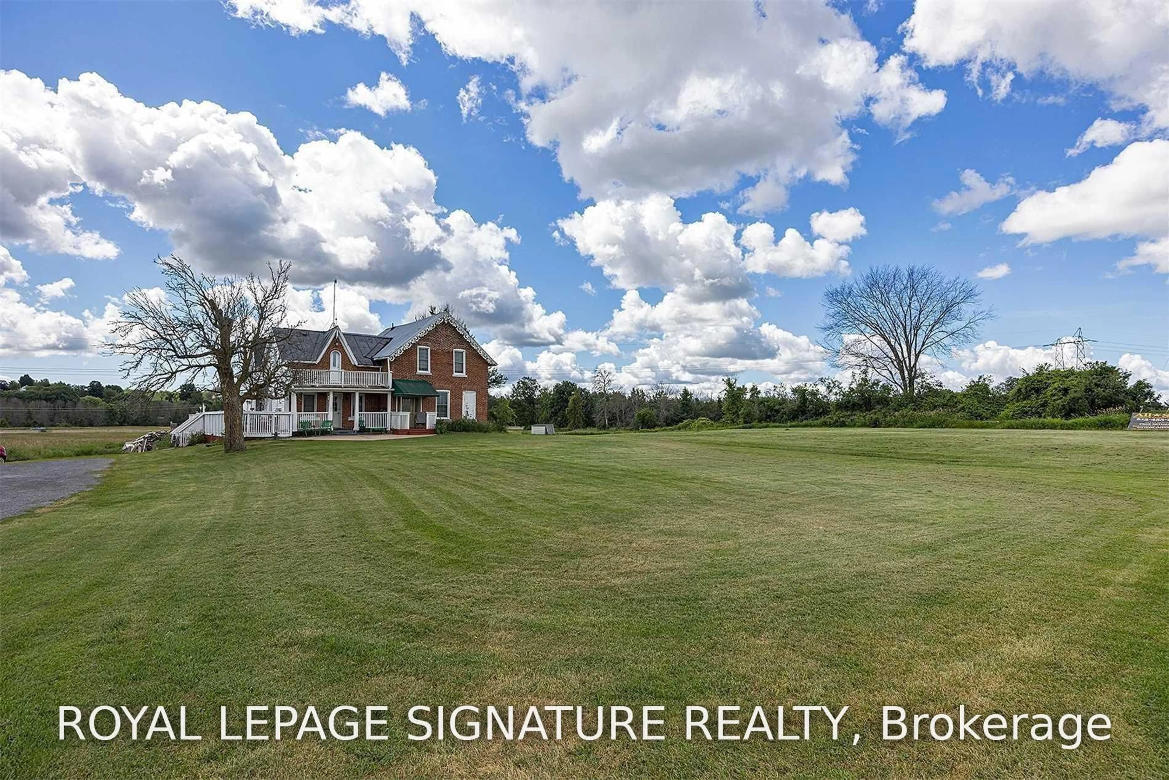 A pic from outside/outdoor area/front of a property/back of a property/a pic from drone, unknown for 480 Newburgh Rd, Plantagenet Ontario K7R 3L2