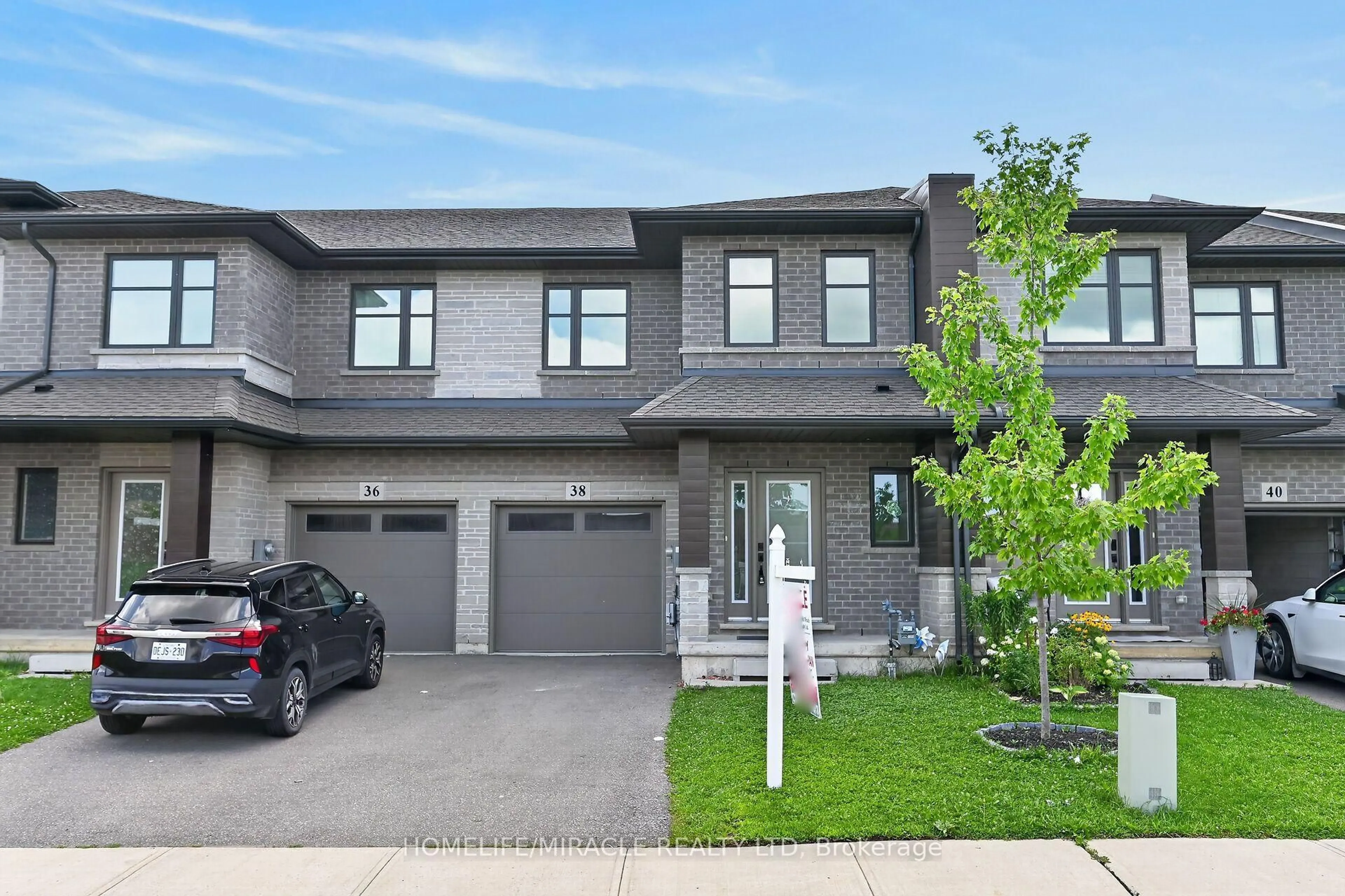 Home with brick exterior material, street for 38 Jayla Lane, West Lincoln Ontario L0R 2A0