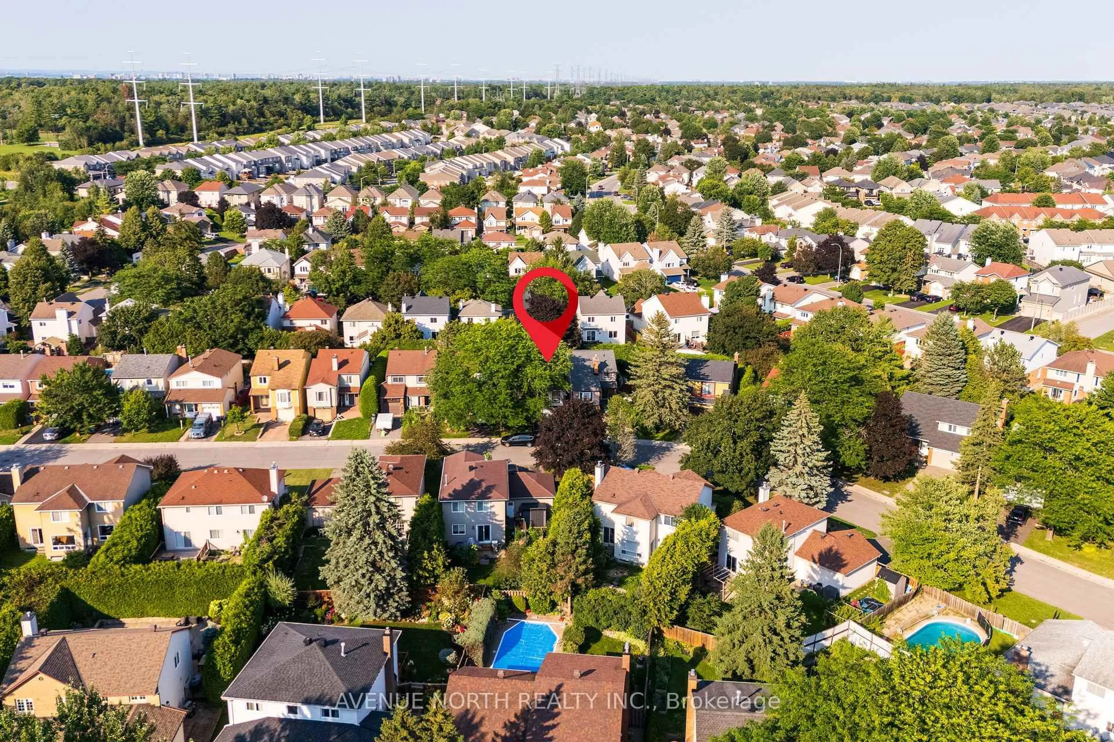 A pic from outside/outdoor area/front of a property/back of a property/a pic from drone, street for 23 Bluegrass Dr, Ottawa Ontario K2M 1G2