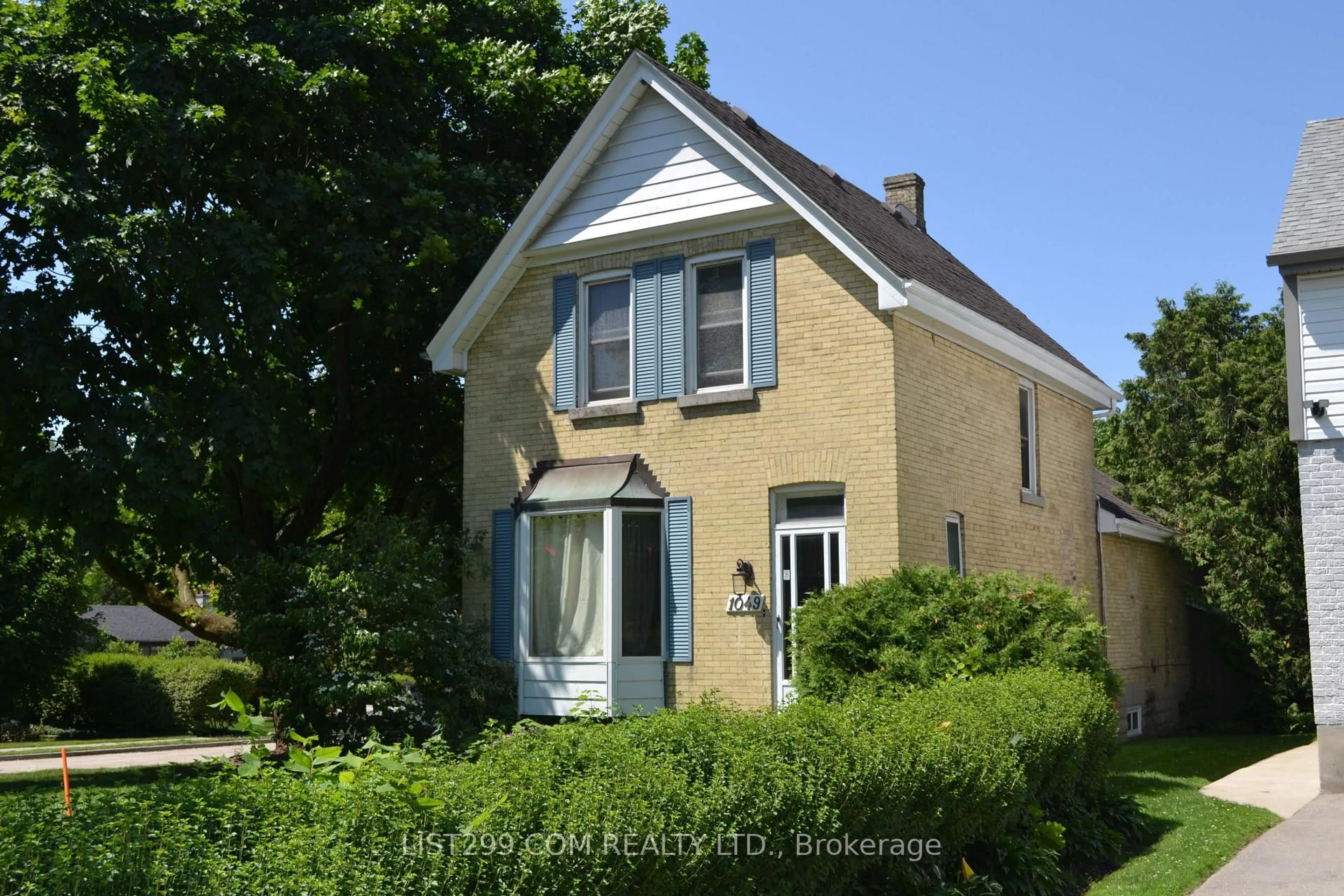 Unknown for 1049 Talbot St, London East Ontario N6A 2V9