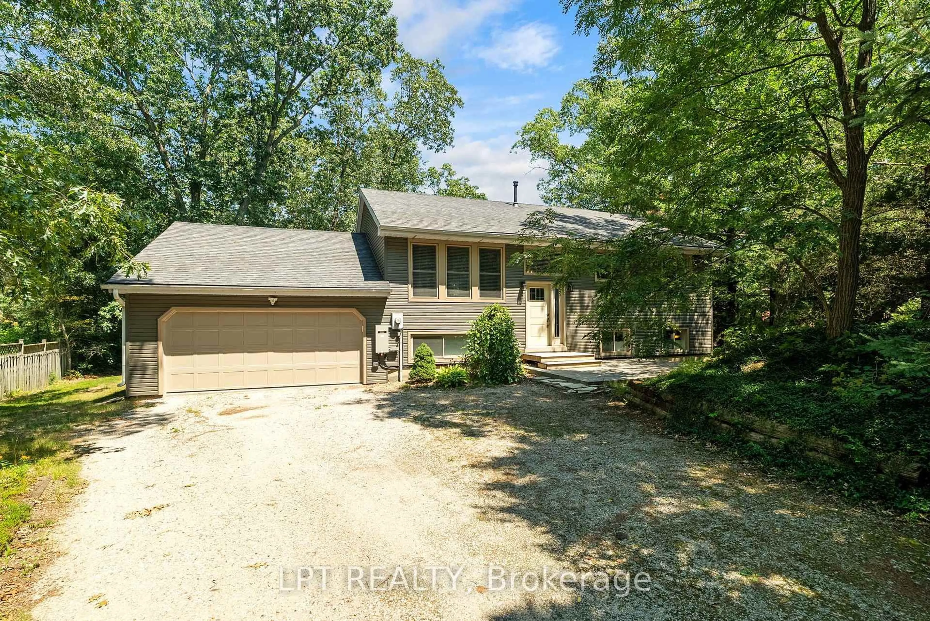 A pic from outside/outdoor area/front of a property/back of a property/a pic from drone, water/lake/river/ocean view for 7806 Alfred Cres, Lambton Shores Ontario N0M 2L0